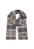 Woven scarf with fringes
