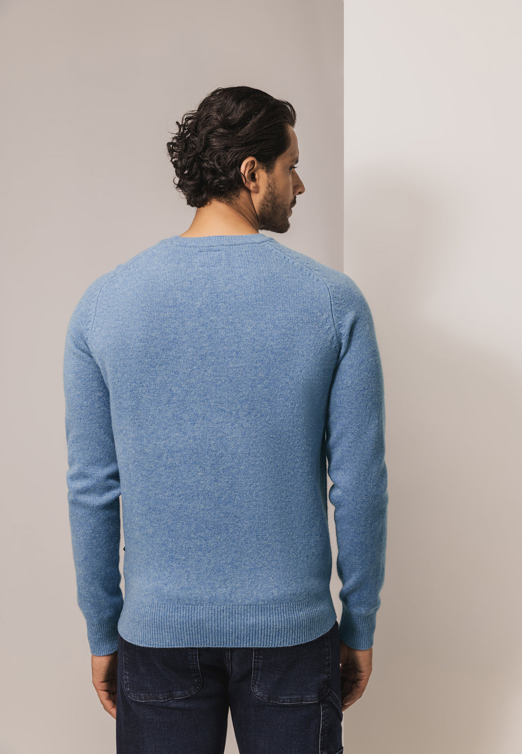 Lambswool jumper with saddle sleeves