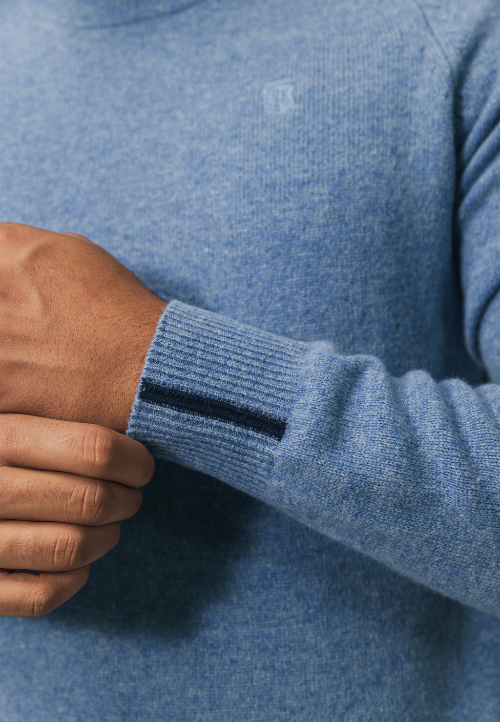 Lambswool jumper with saddle sleeves