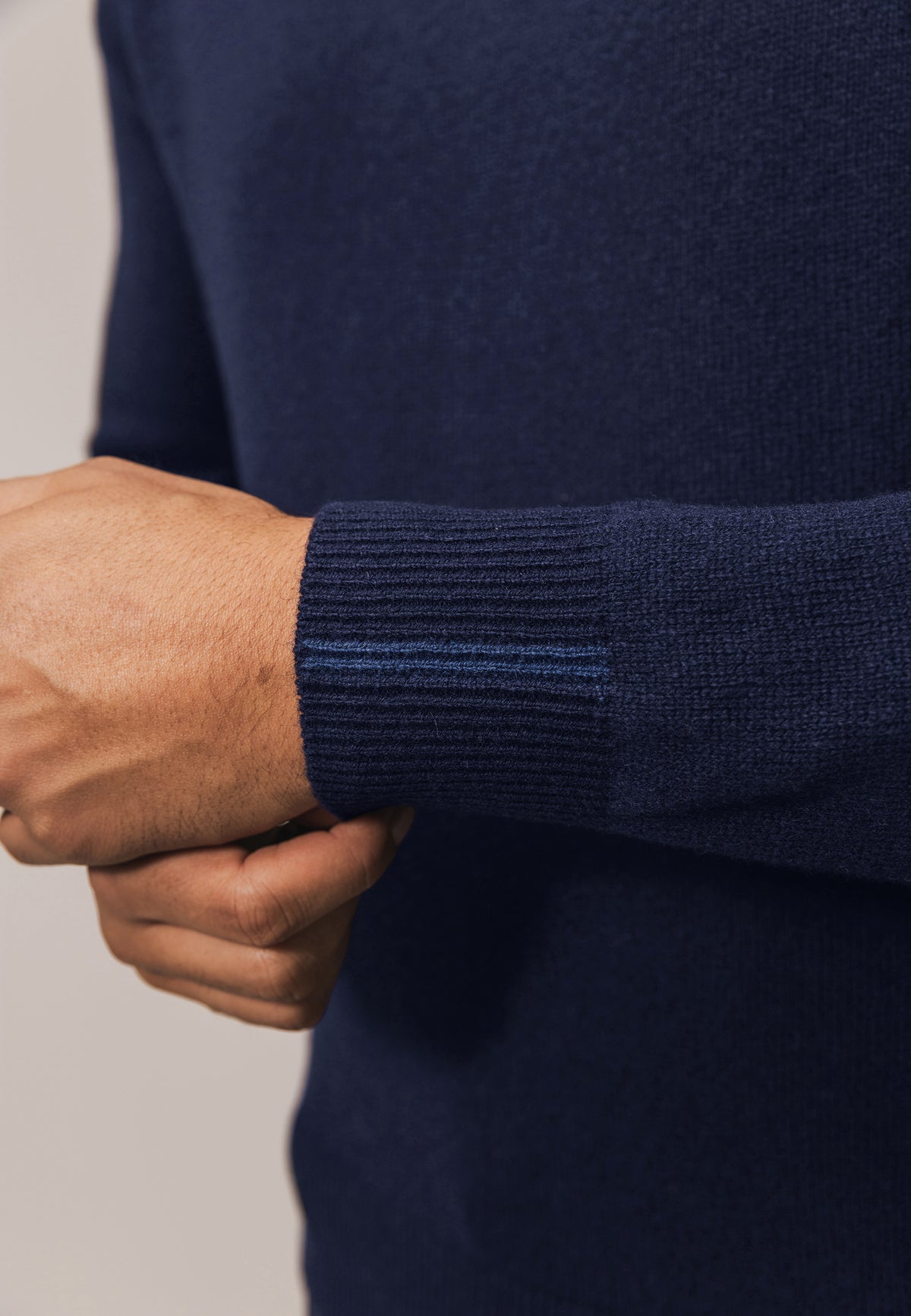 Lambswool jumper with saddle sleeves