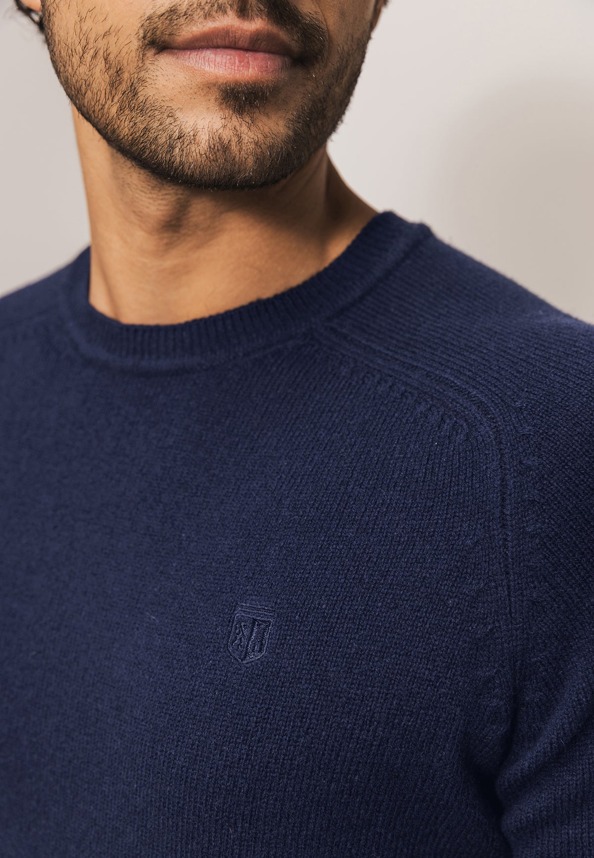Lambswool jumper with saddle sleeves