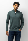 Pull avec demi-zip et broderie