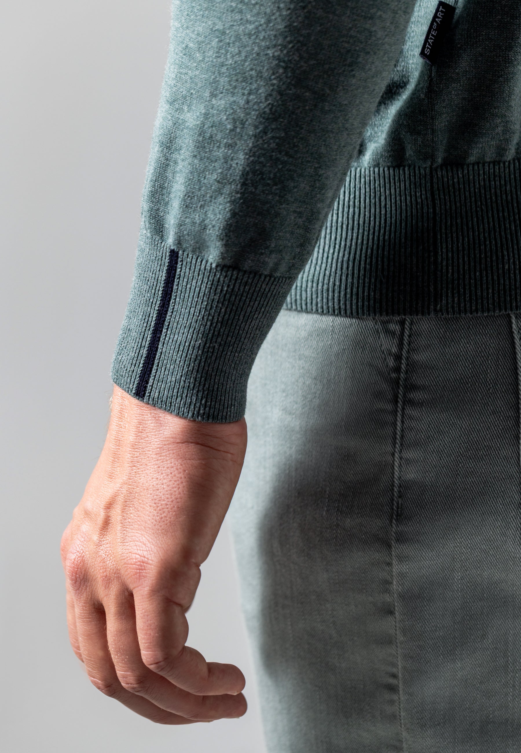 Fine-knit cotton turtleneck jumper