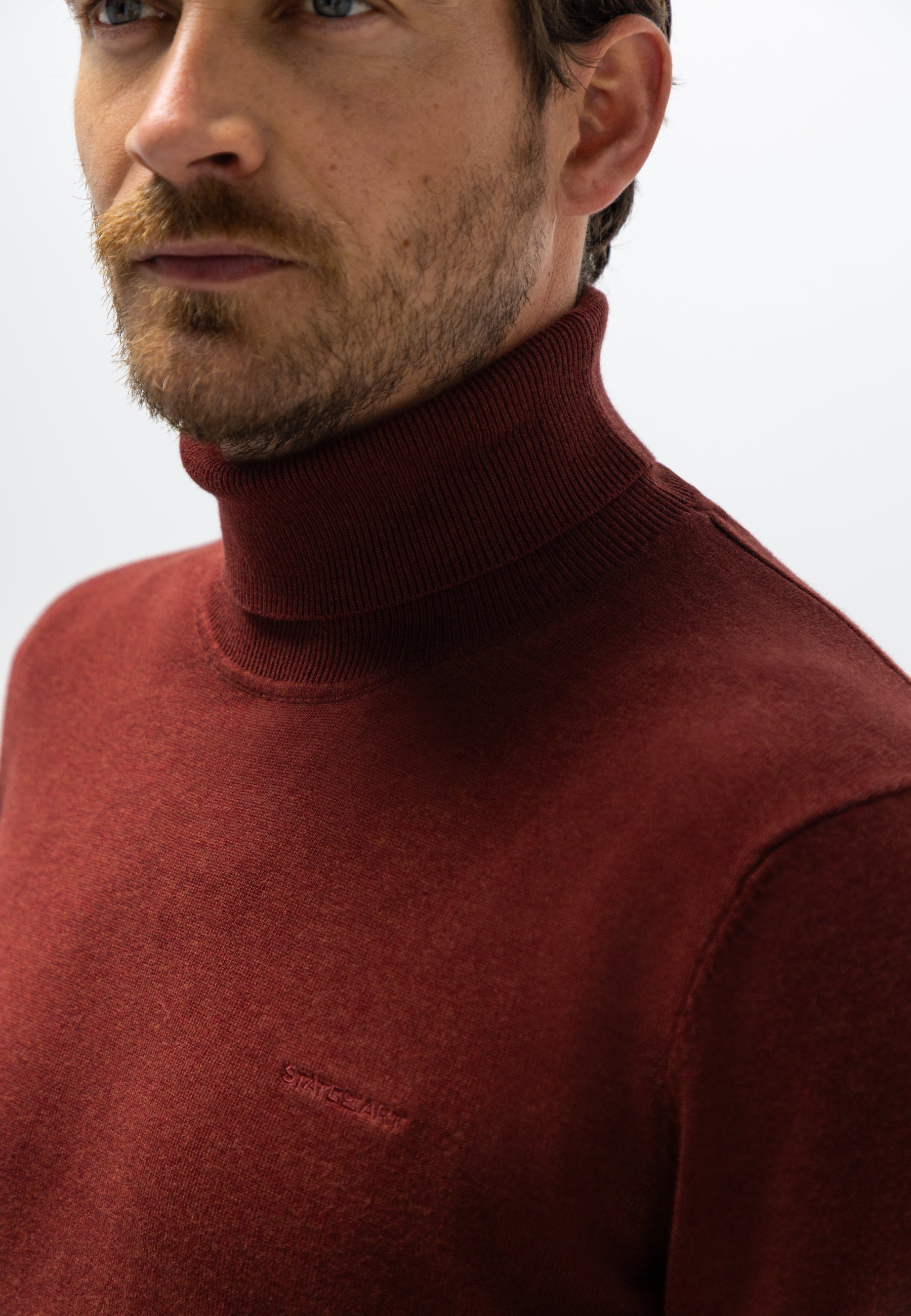 Fine-knit cotton turtleneck jumper