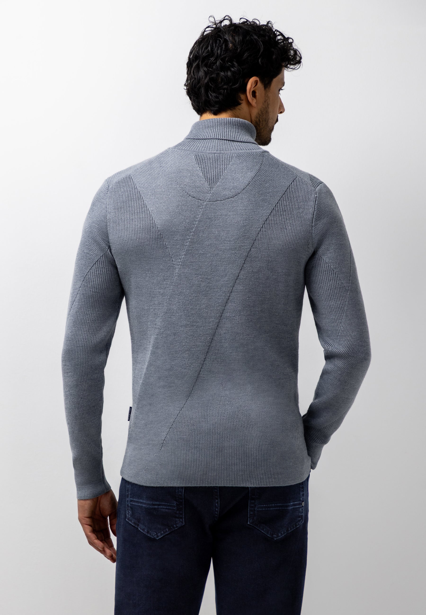 Knitted turtleneck jumper with pattern