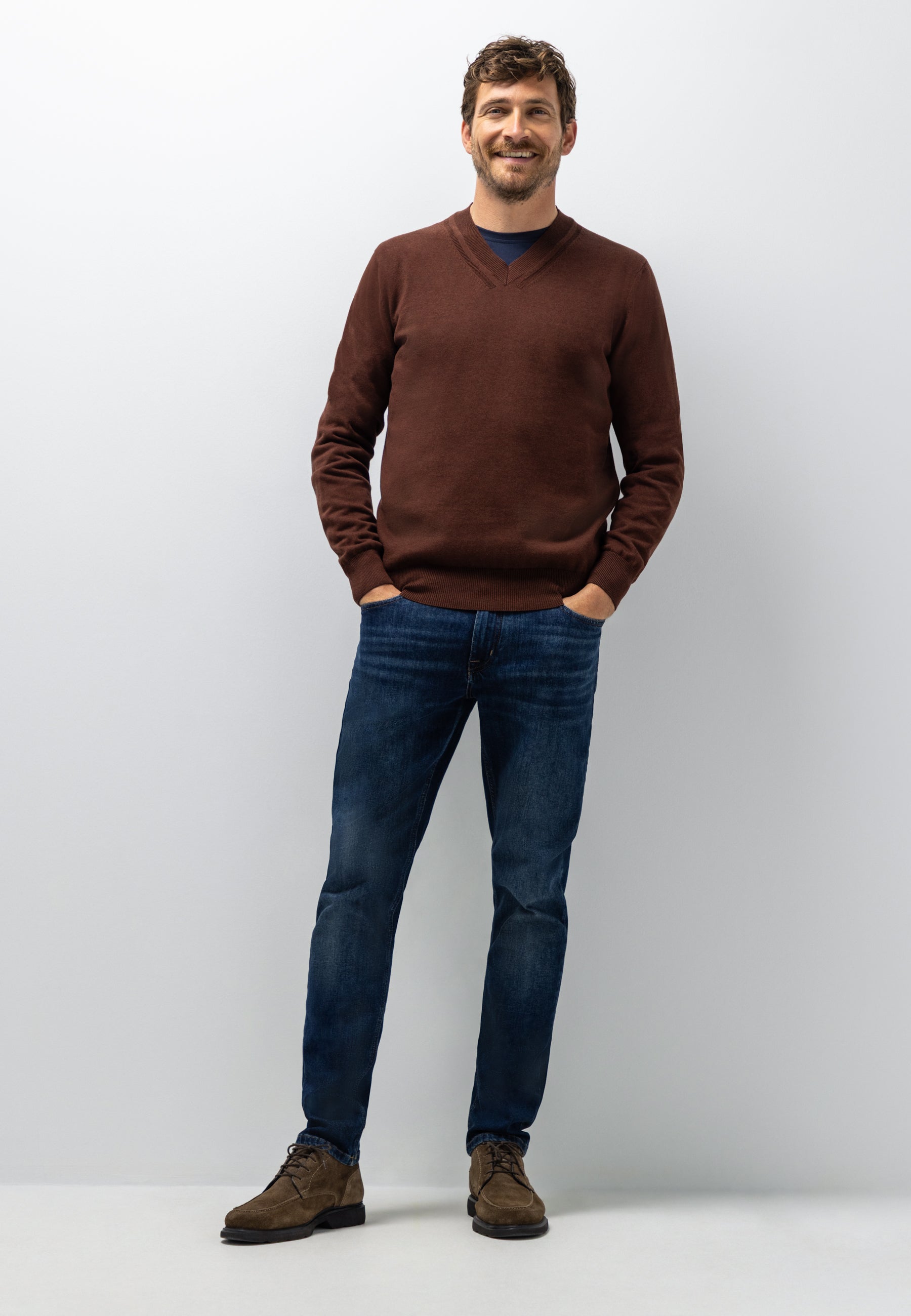 Pull en coton biologique à col V