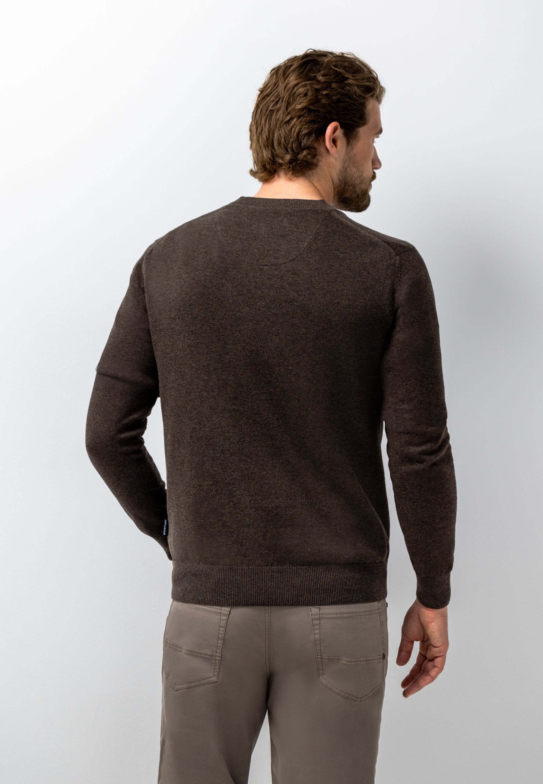 Pull en coton biologique à col V
