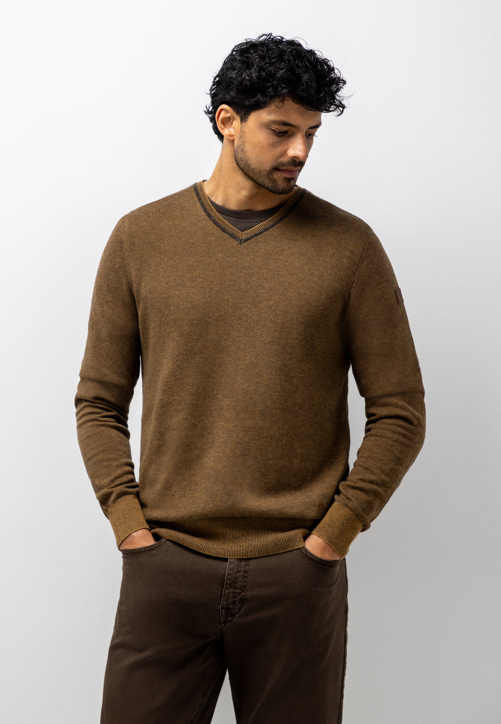 Oxford trui met rubberen badge