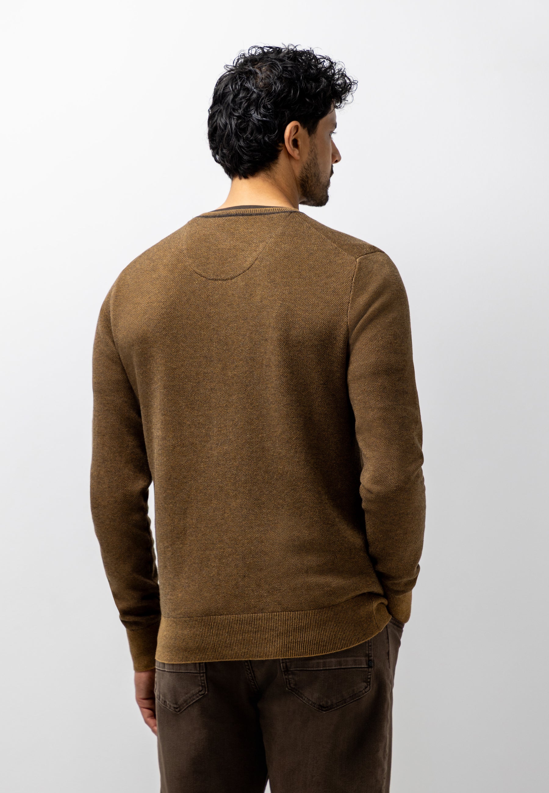 Pull Oxford à badge en caoutchouc