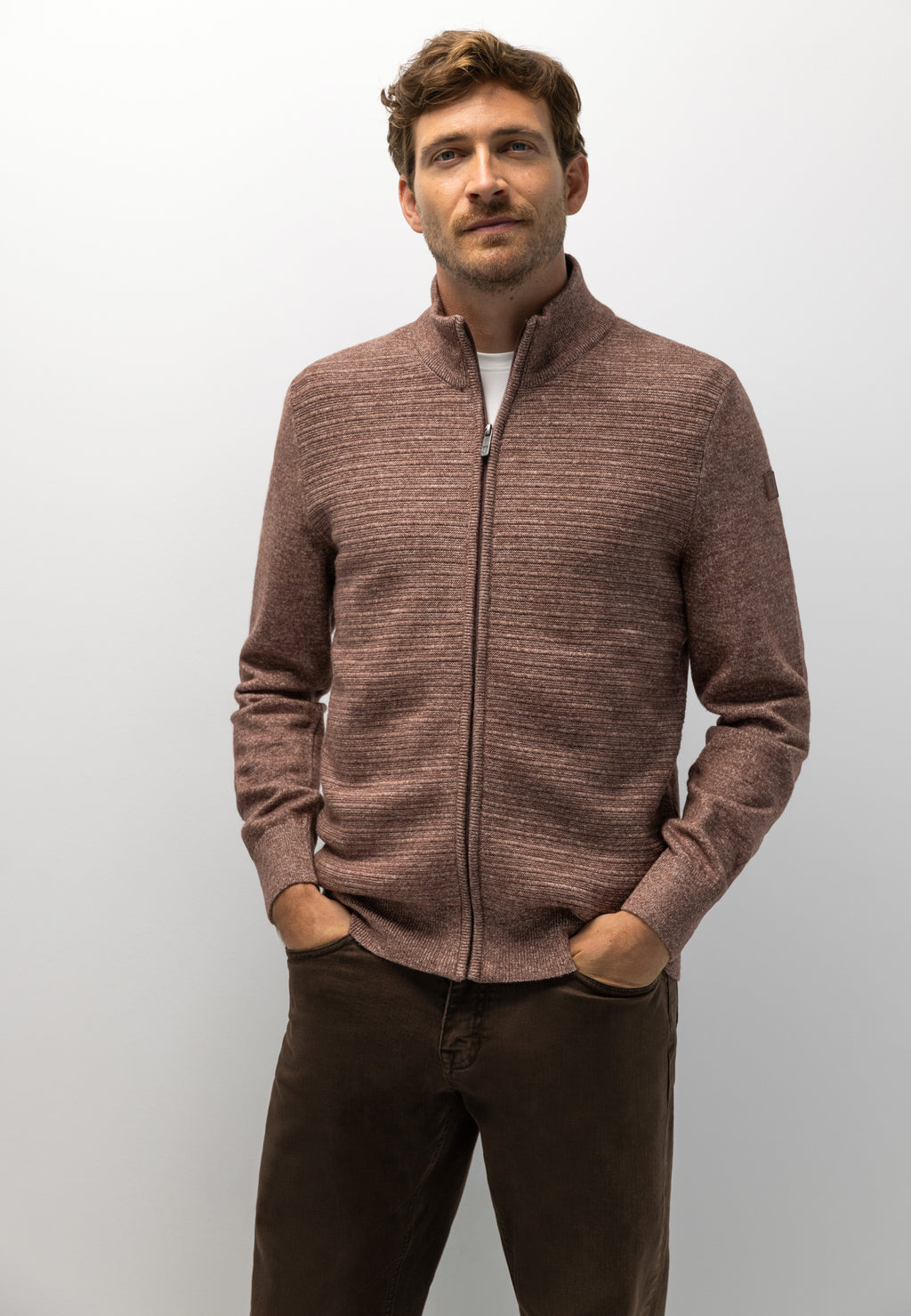 Vest met structuurpatroon