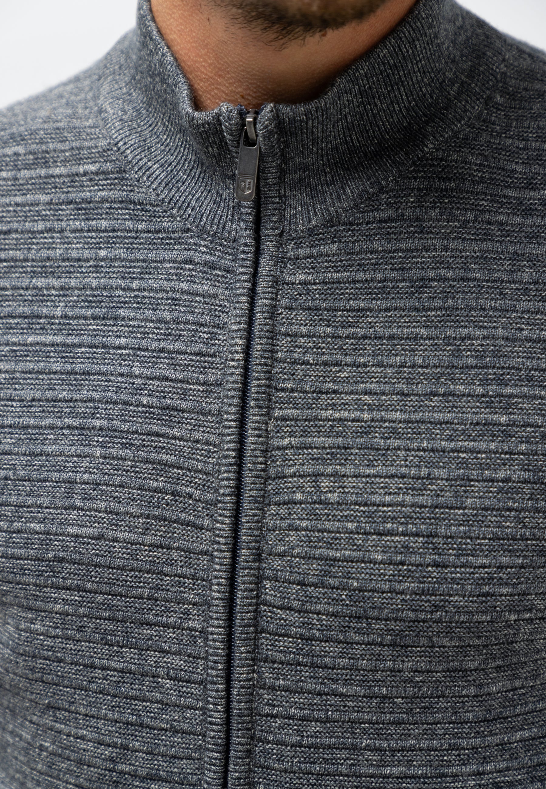 Cardigan with textured pattern
