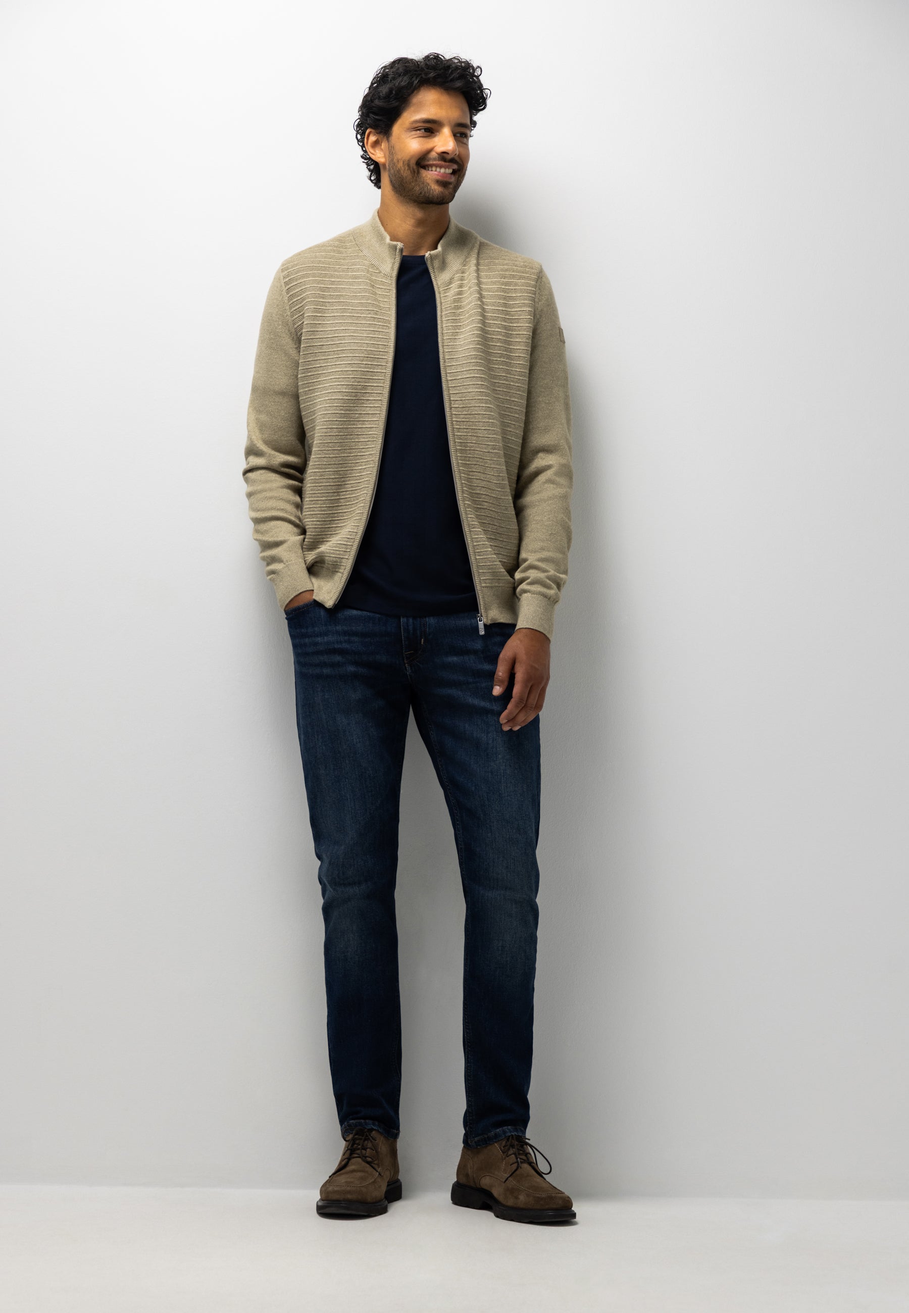 Cardigan with textured pattern