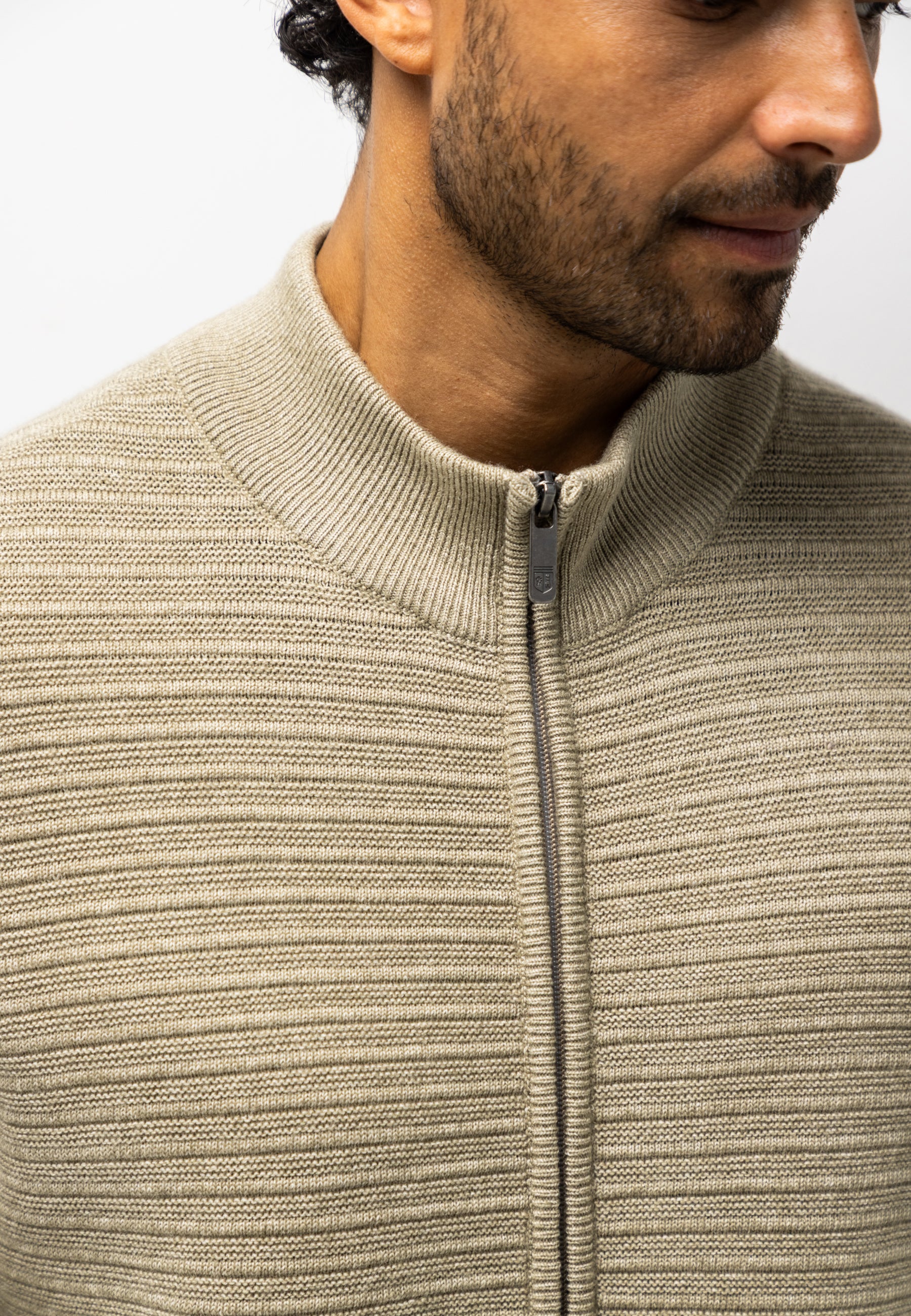 Cardigan with textured pattern