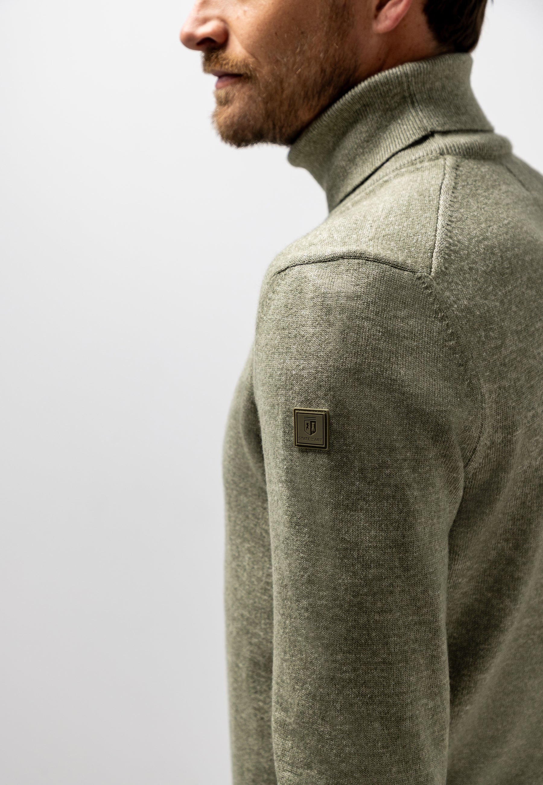 Turtleneck jumper with organic cotton