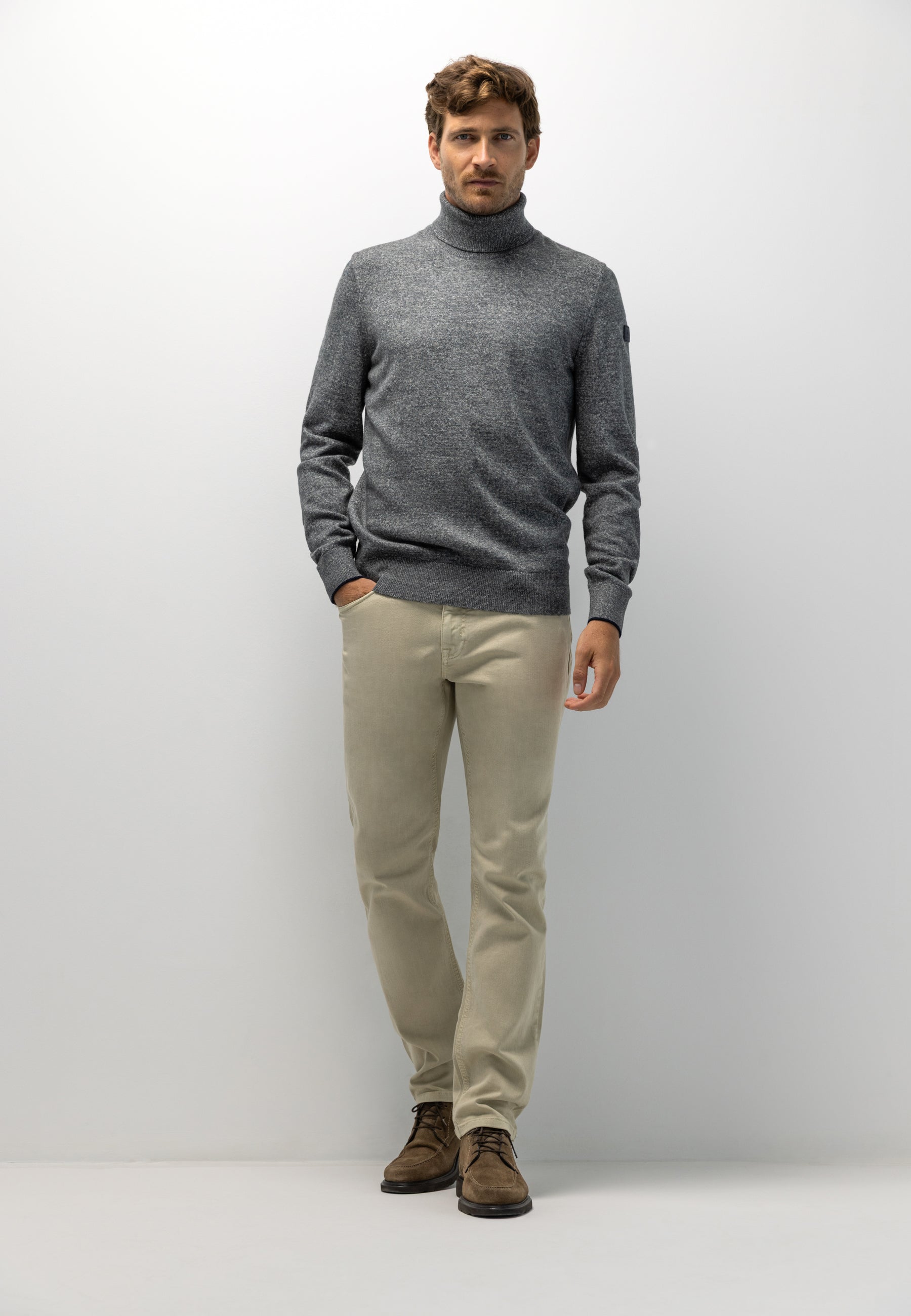 Turtleneck jumper with organic cotton