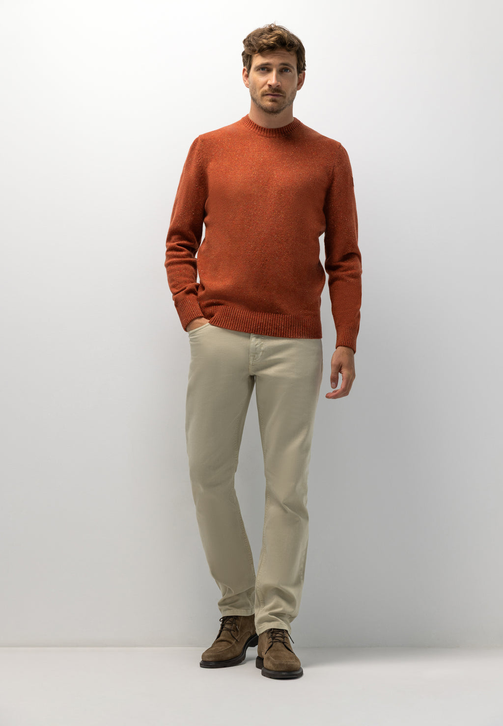 Wool-blend jumper with round neck