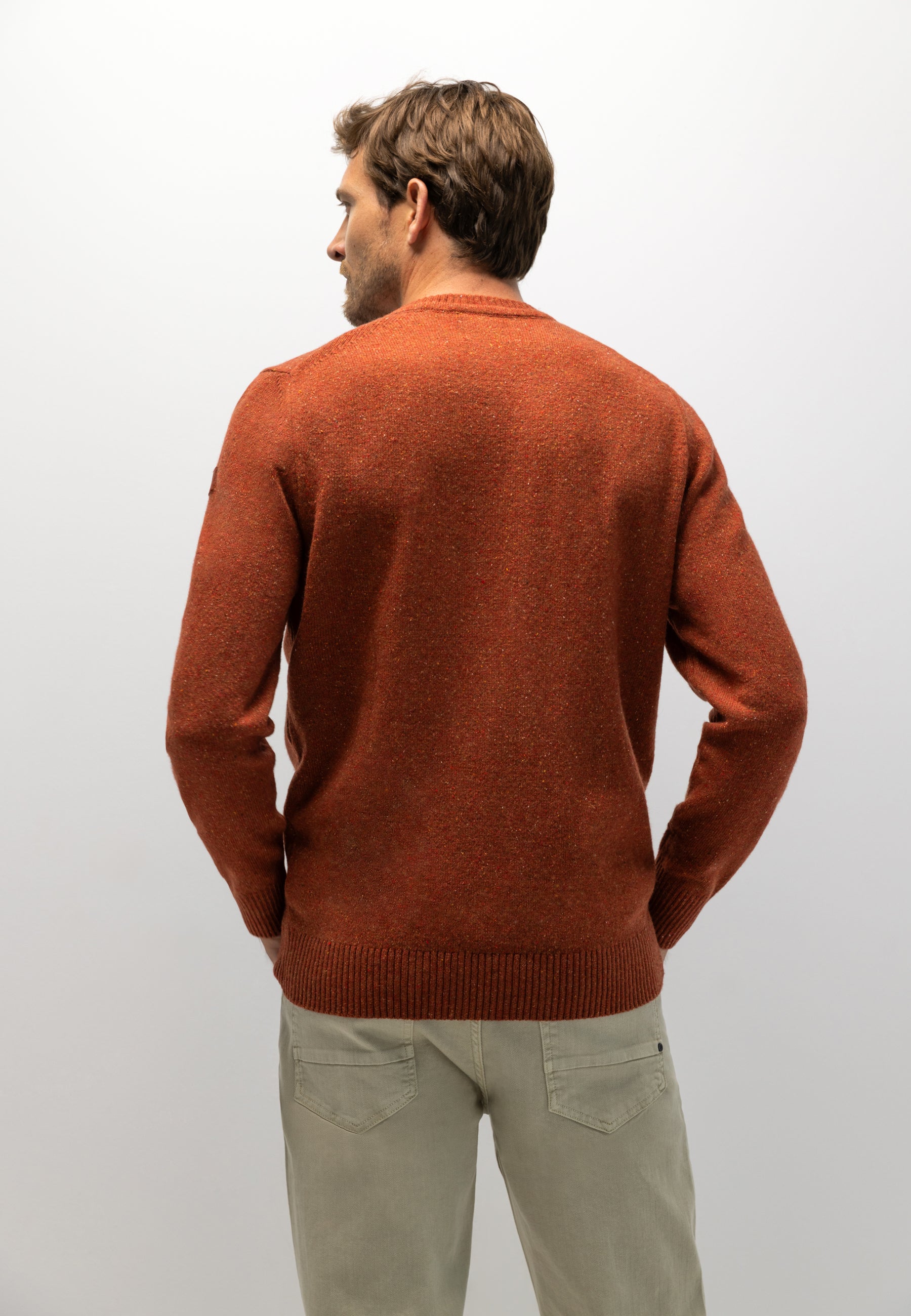 Wool-blend jumper with round neck