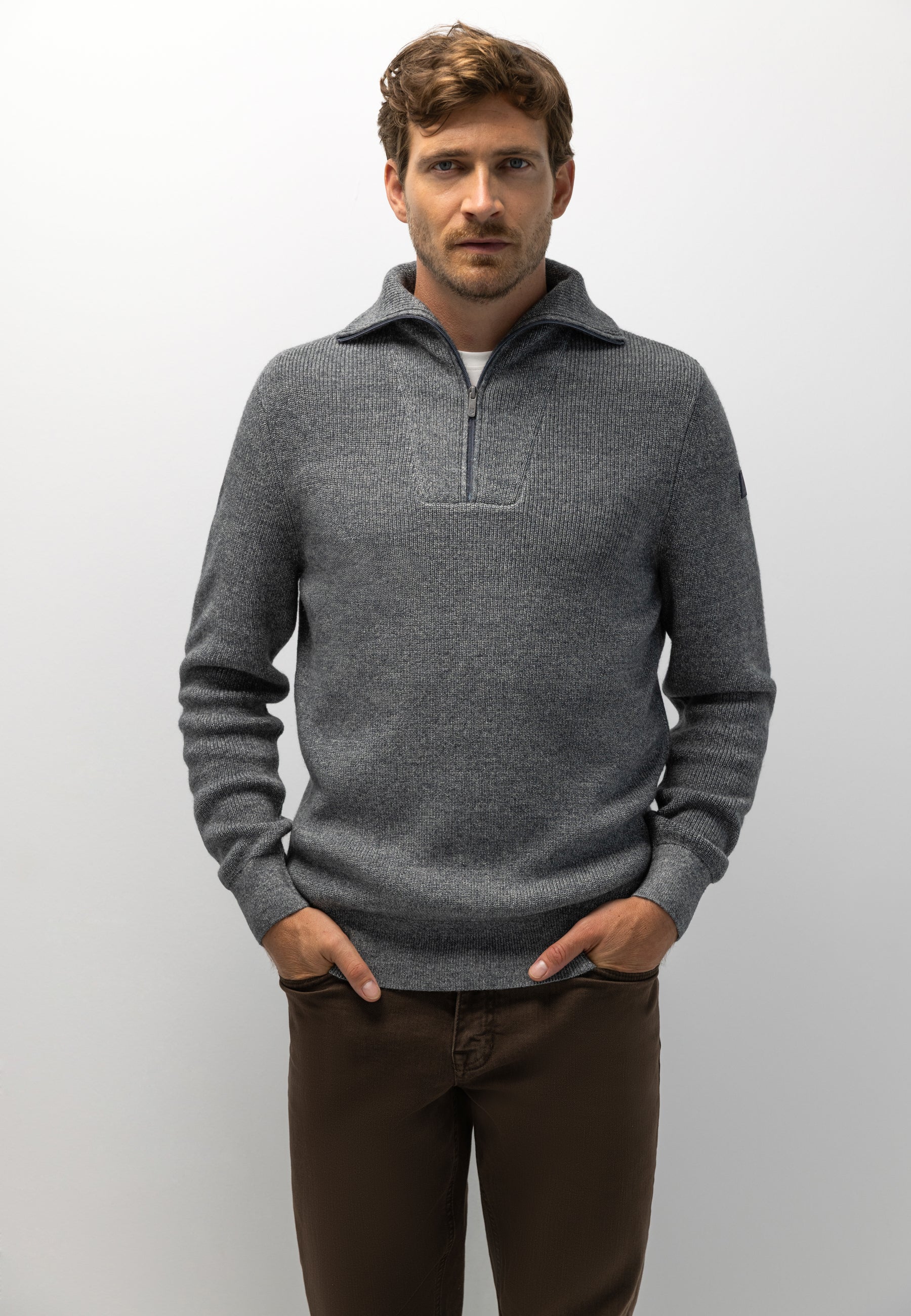 Half-zip jumper with organic cotton