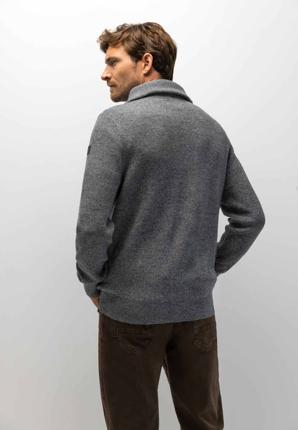 Half-zip jumper with organic cotton