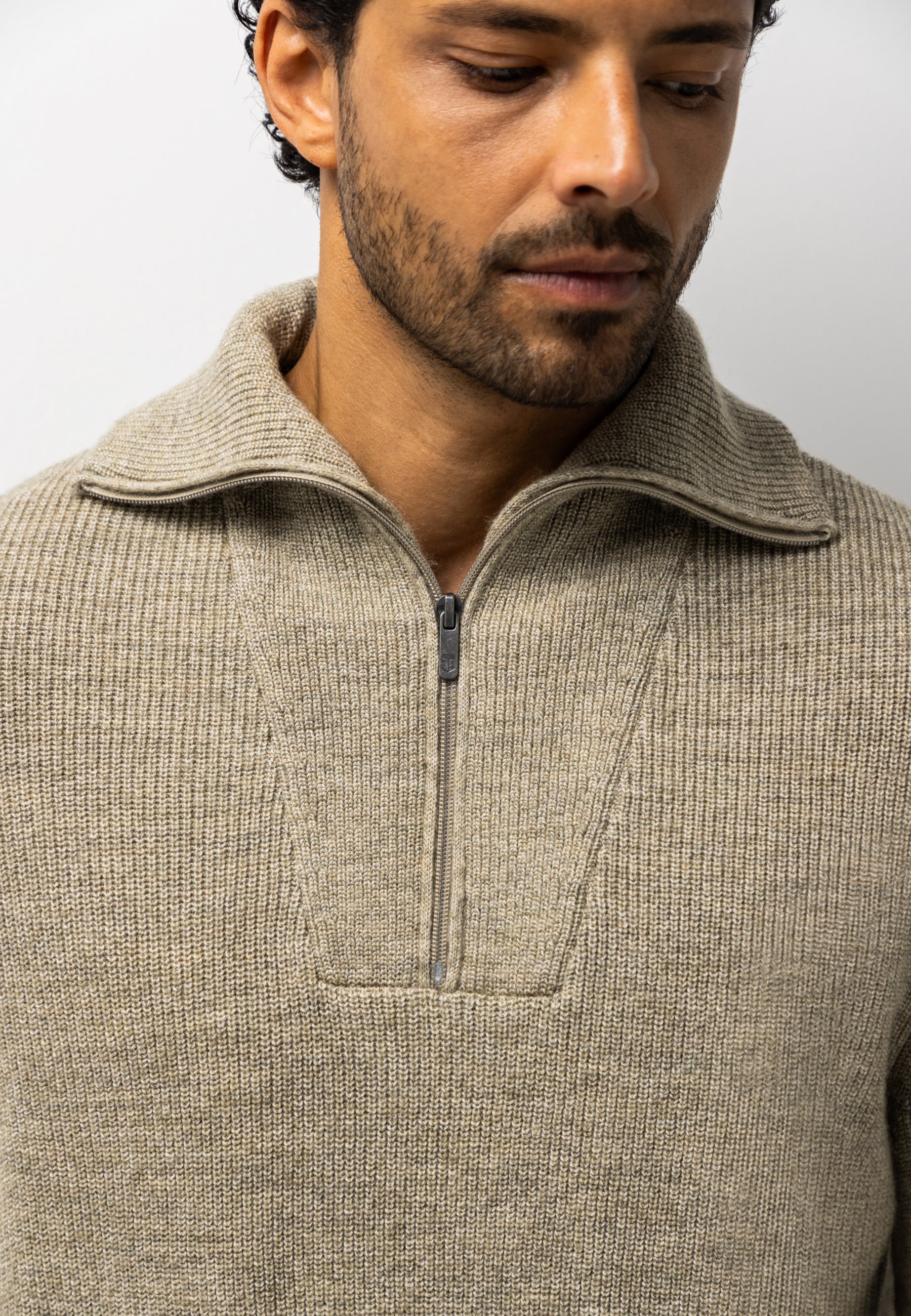 Half-zip jumper with organic cotton