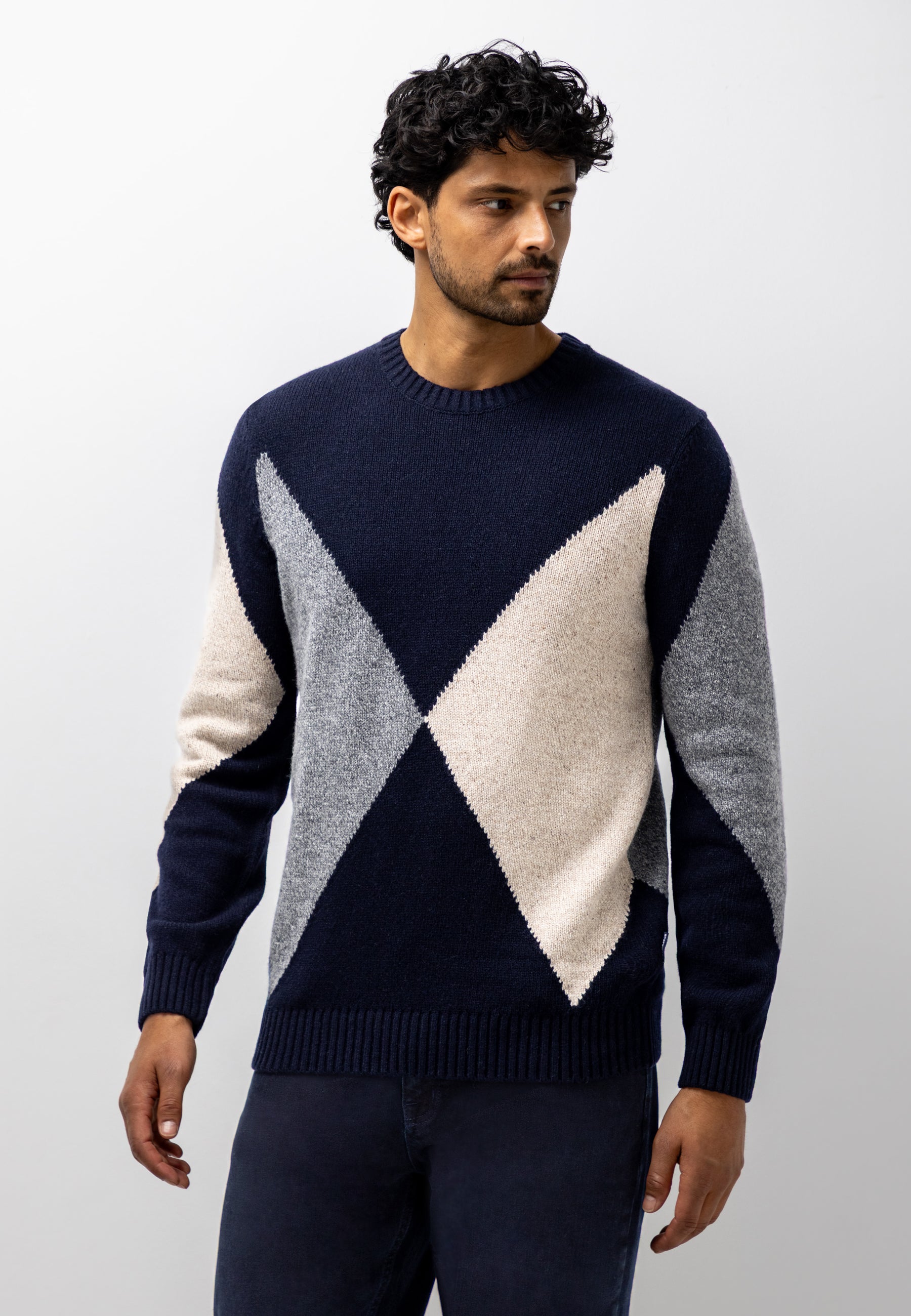 Lambswool-blend jacquard jumper