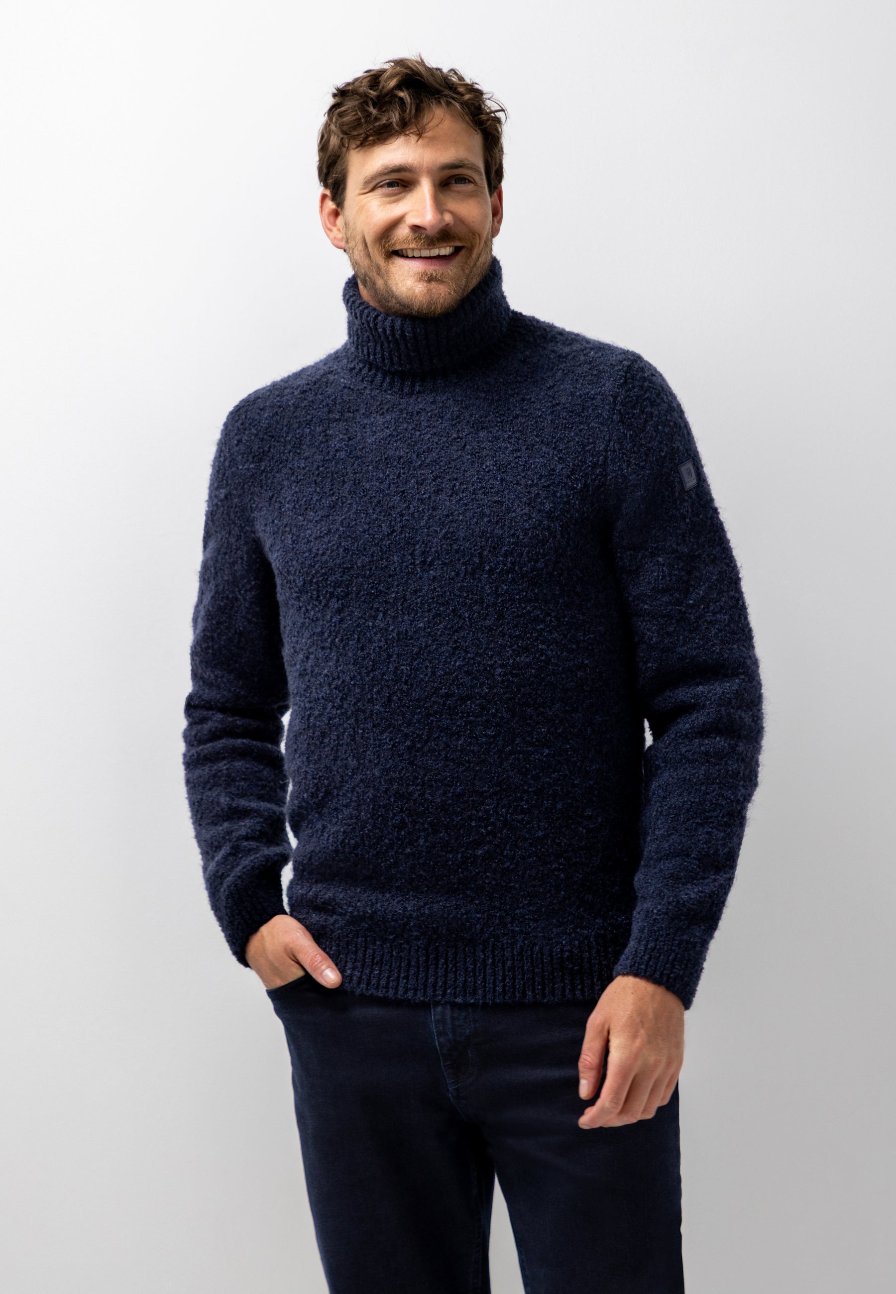 Turtleneck jumper made from bouclé yarn