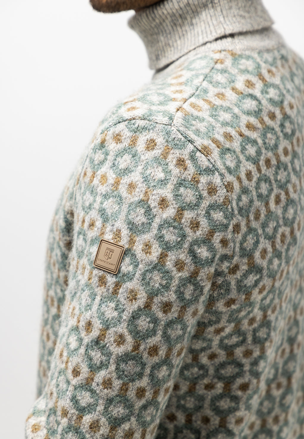 Turtleneck jumper with organic cotton