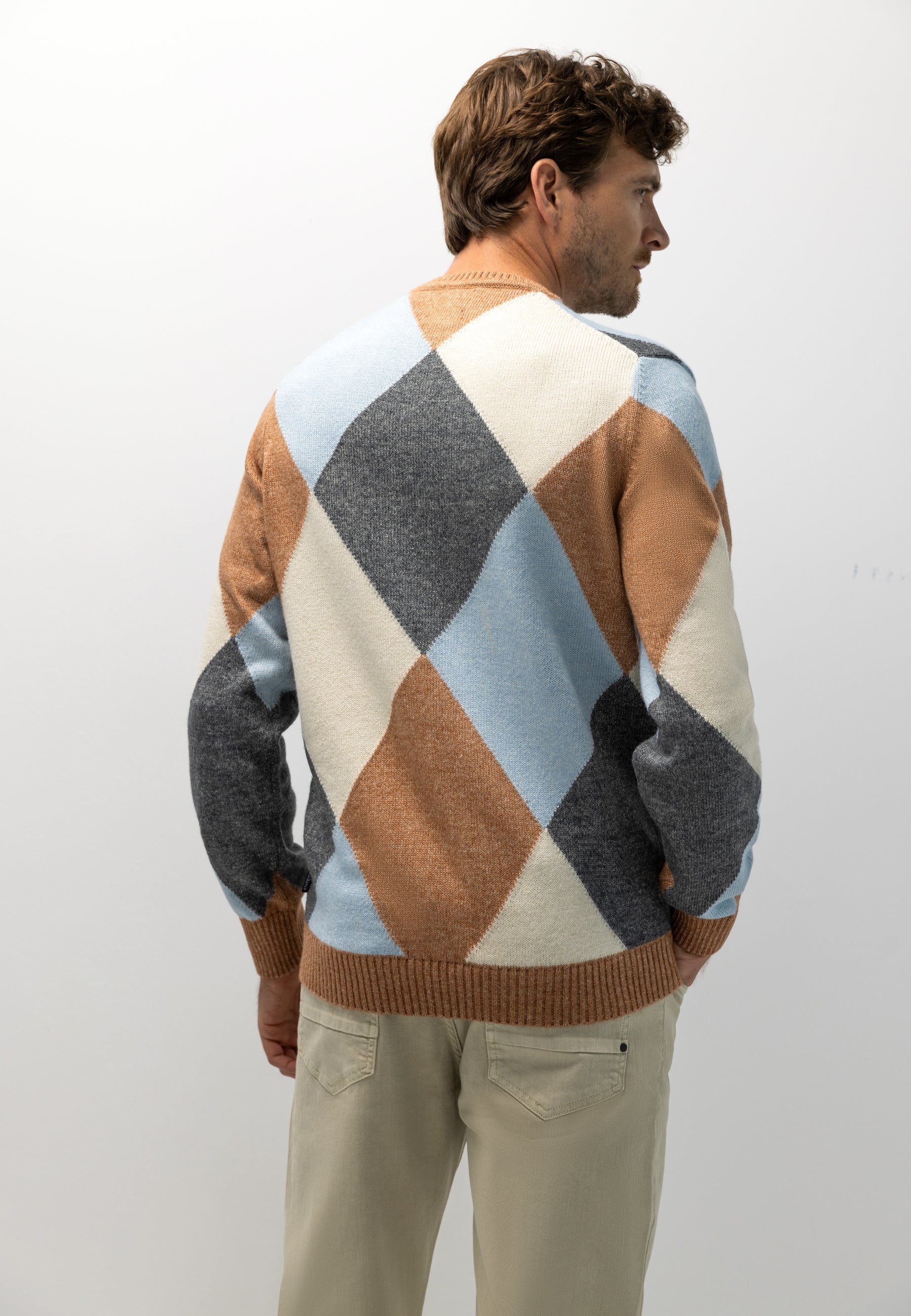 Jacquard jumper with organic cotton