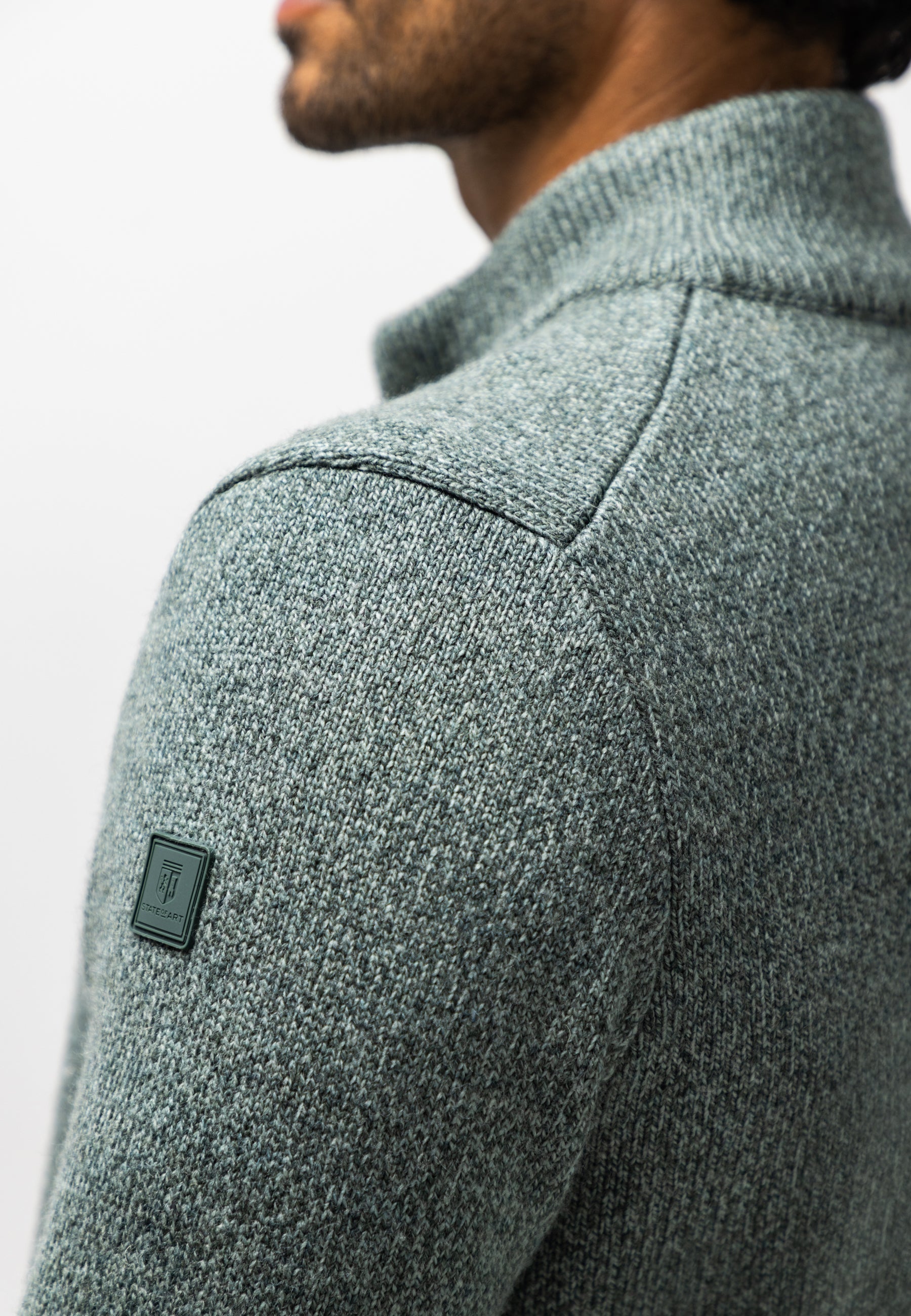Double-knit cardigan with pockets