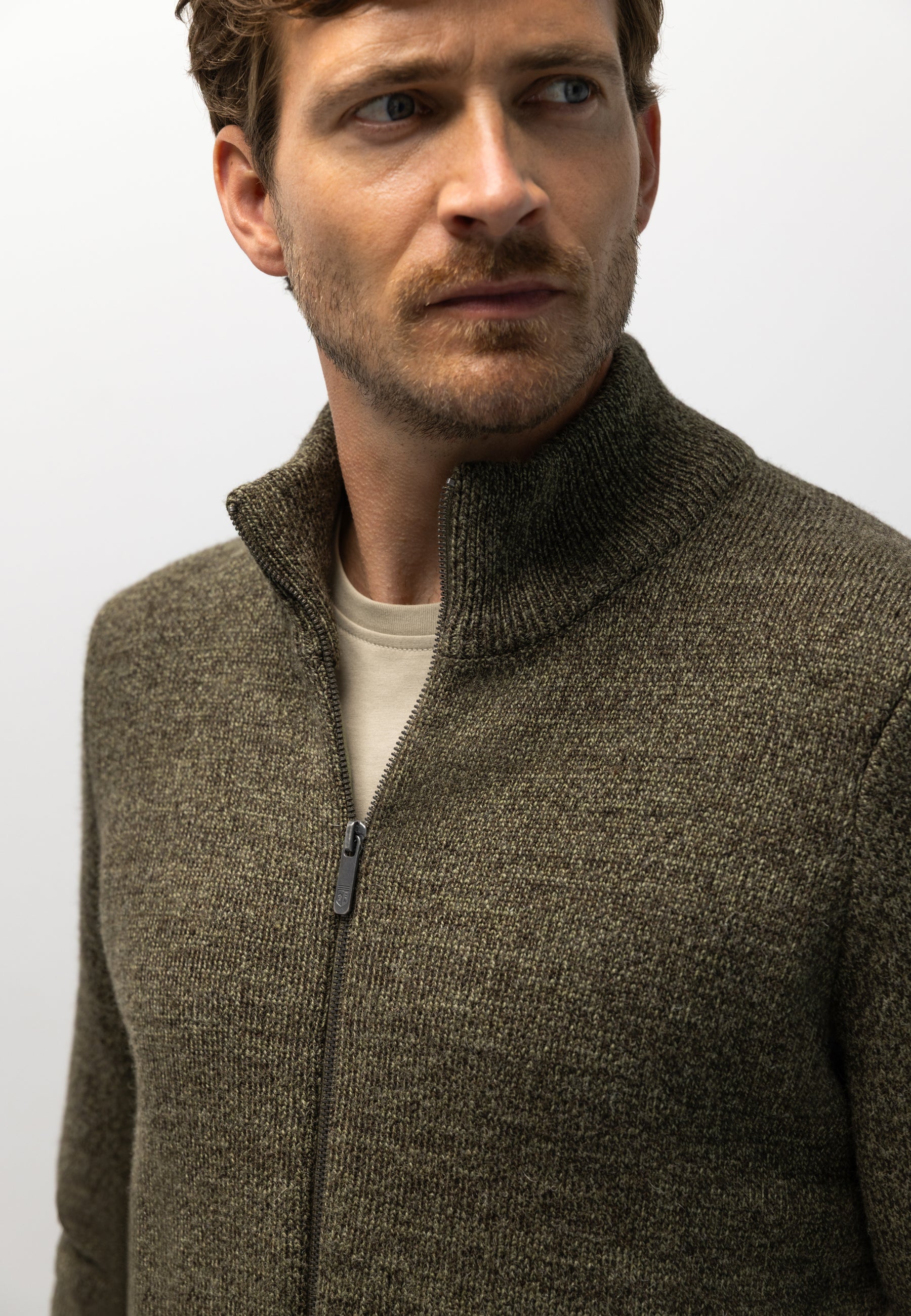 Double-knit cardigan with pockets