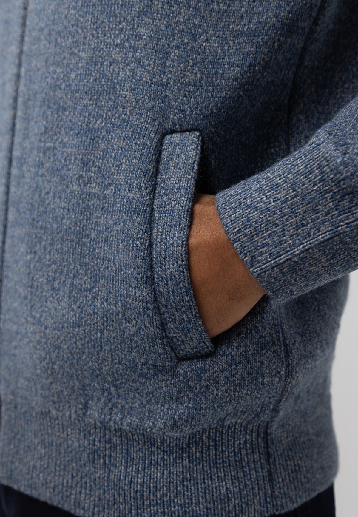 Double-knit cardigan with pockets