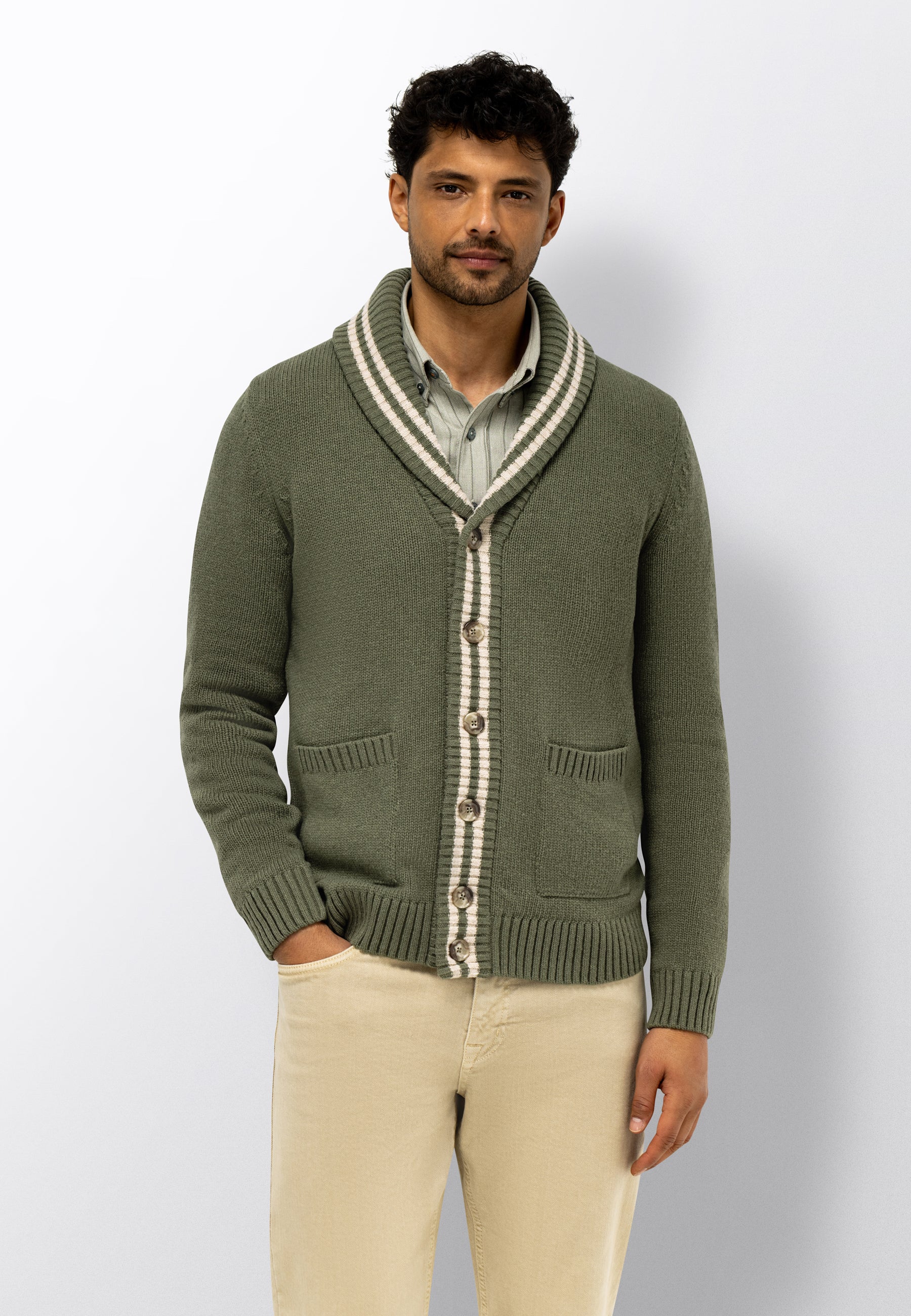 Chunky-knit cardigan with shawl collar