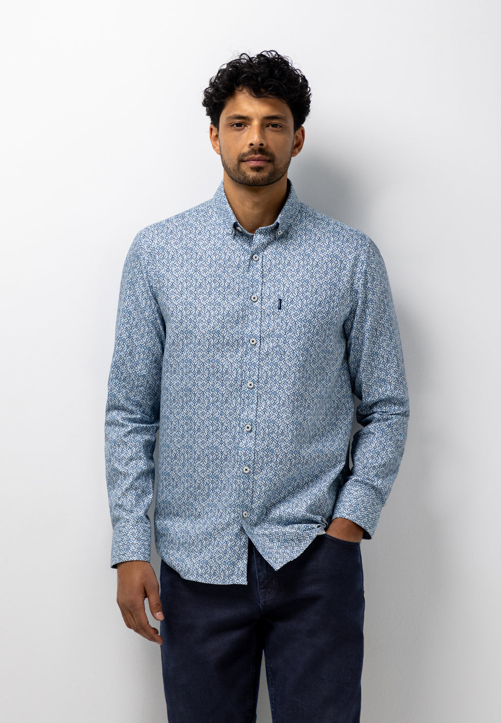 Shirt with geometric print