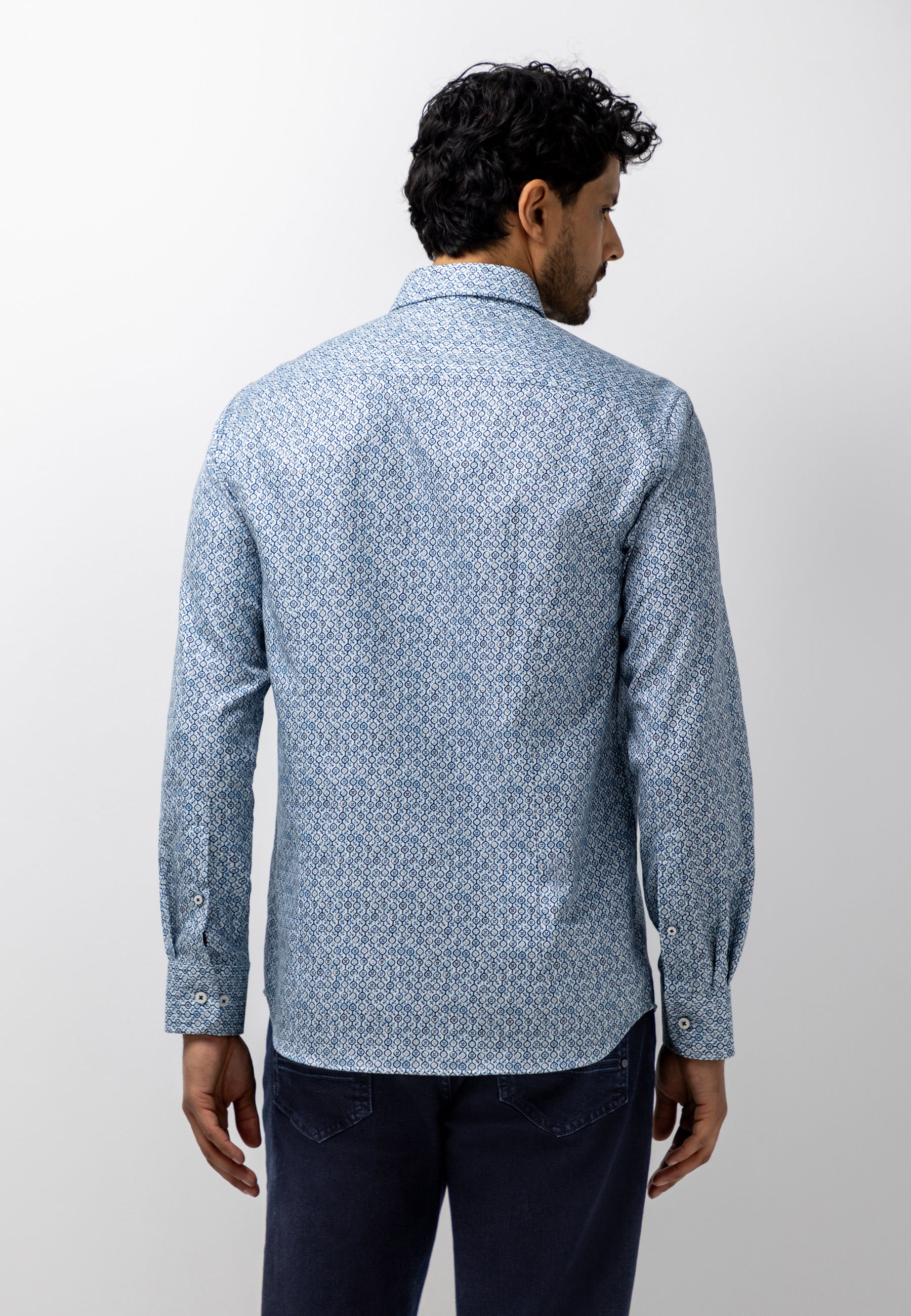 Shirt with geometric print