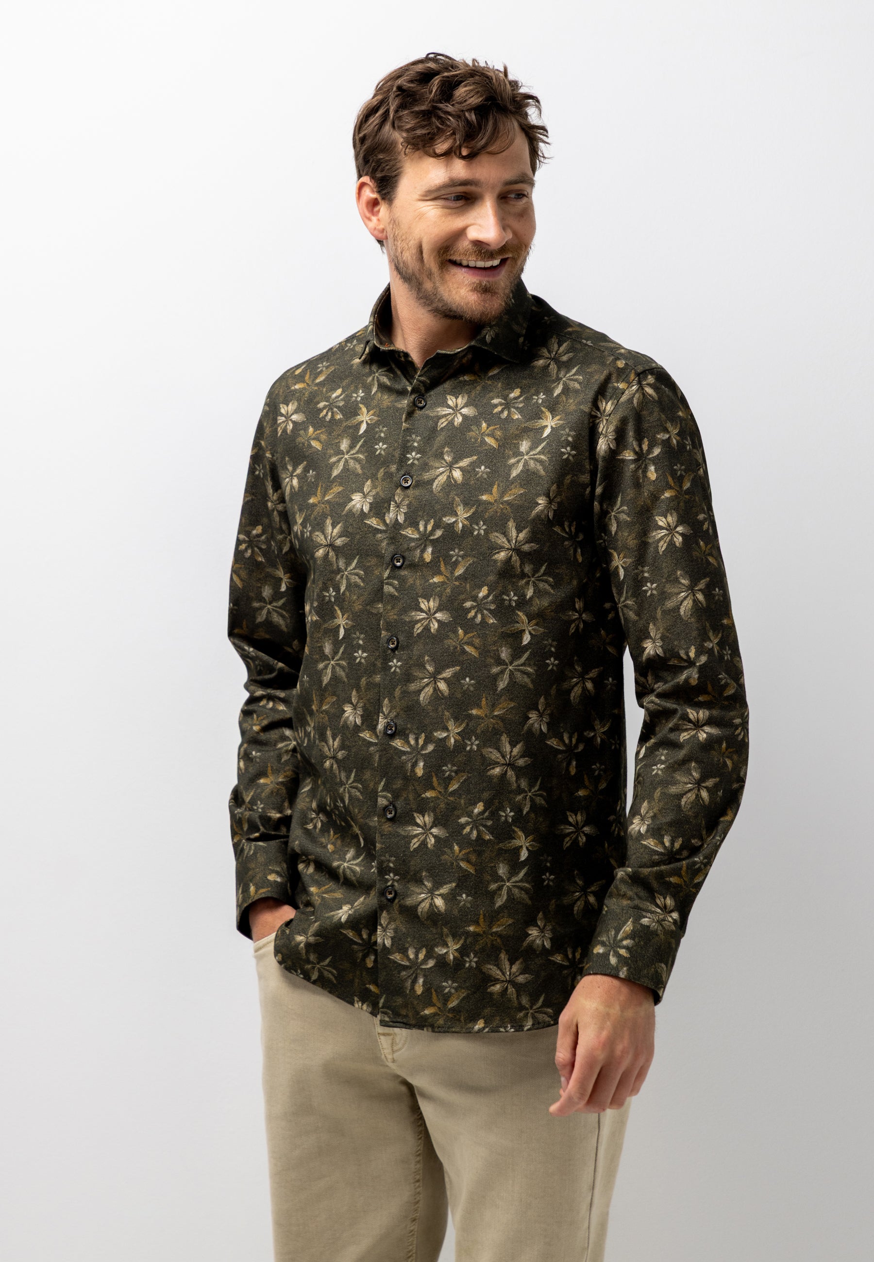Shirt with botanical print