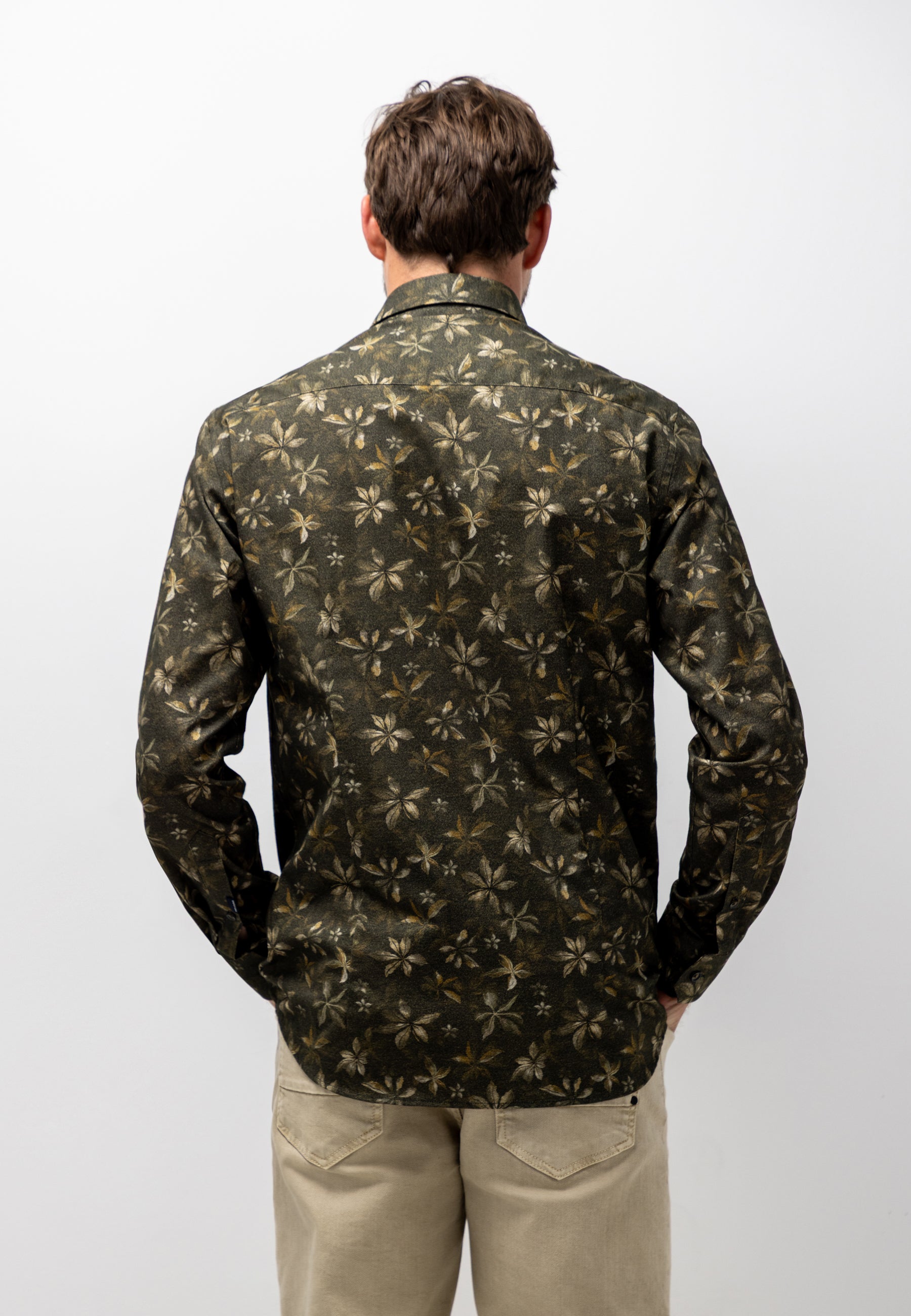 Shirt with botanical print
