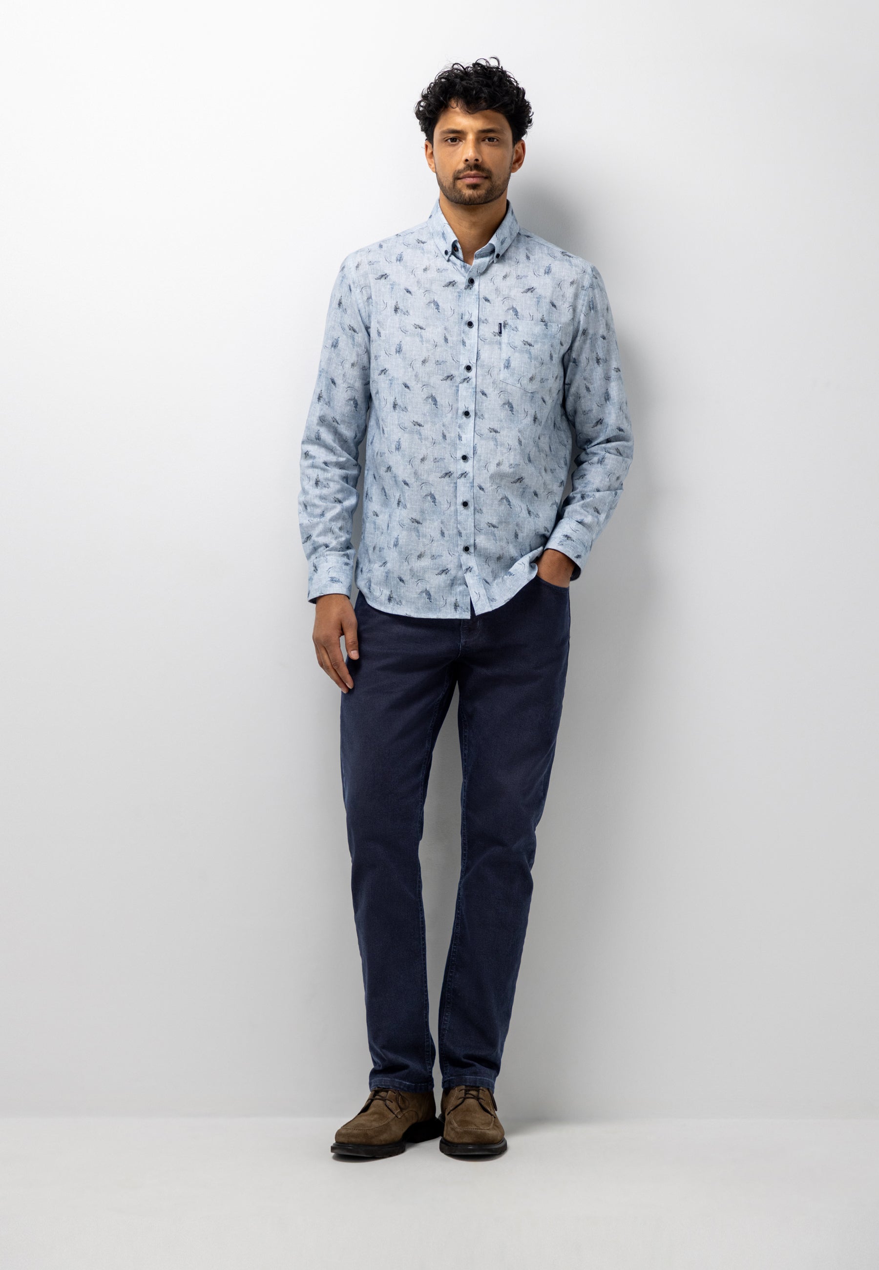 Twill shirt with botanical print