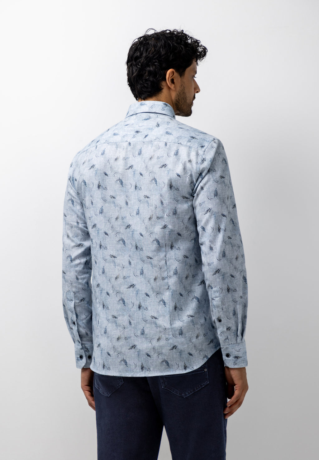 Twill shirt with botanical print