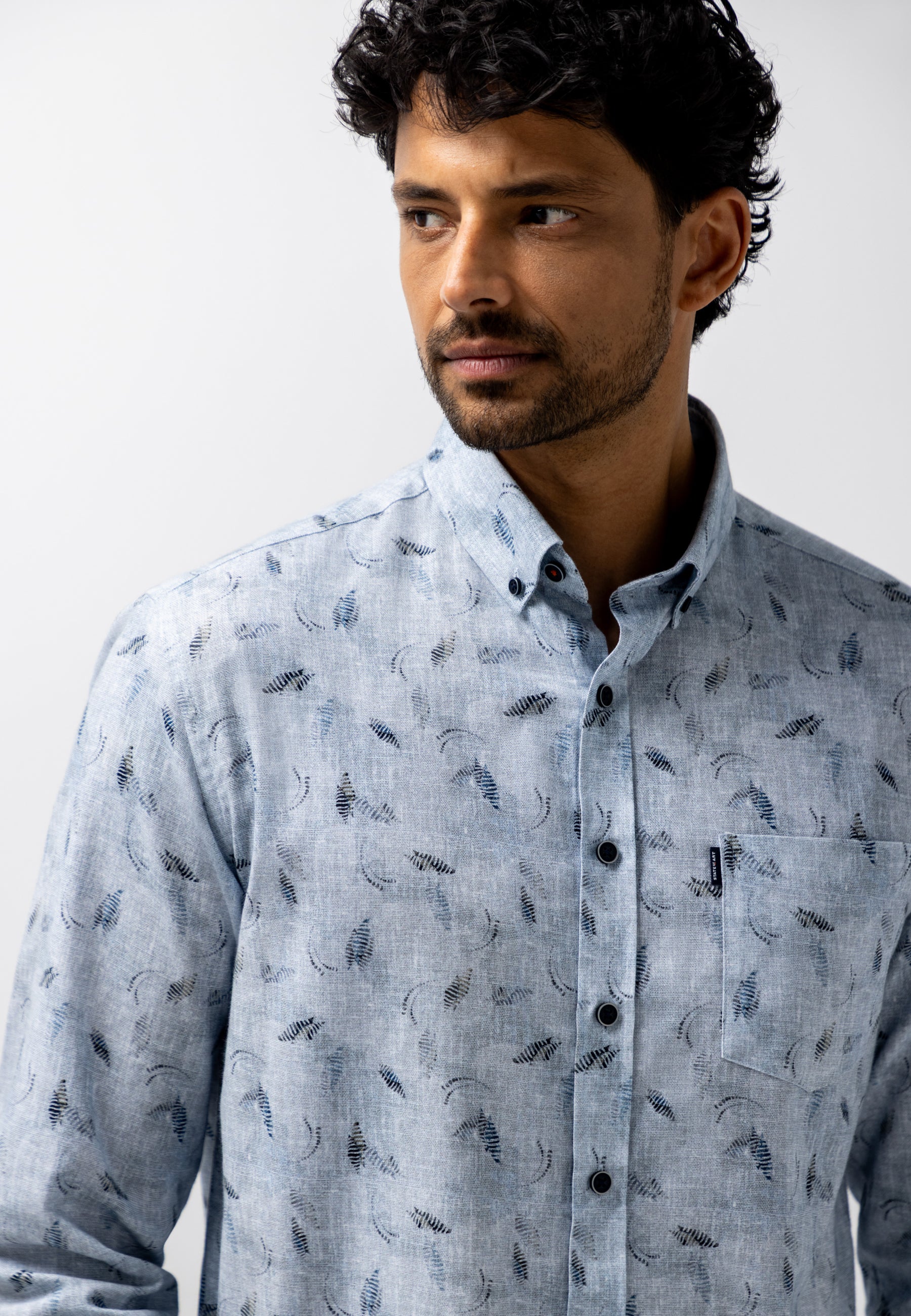 Twill shirt with botanical print