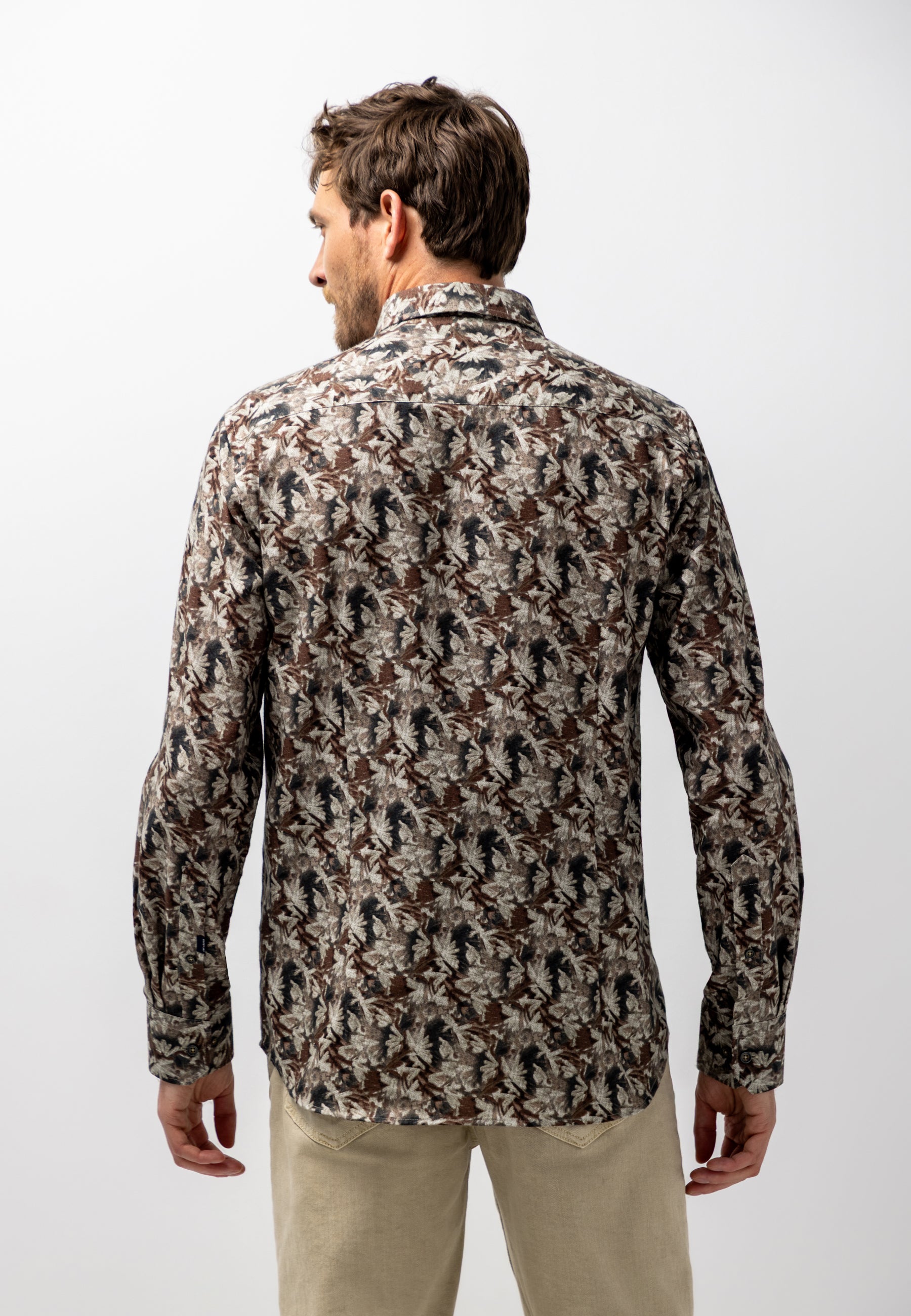 Shirt with botanical print
