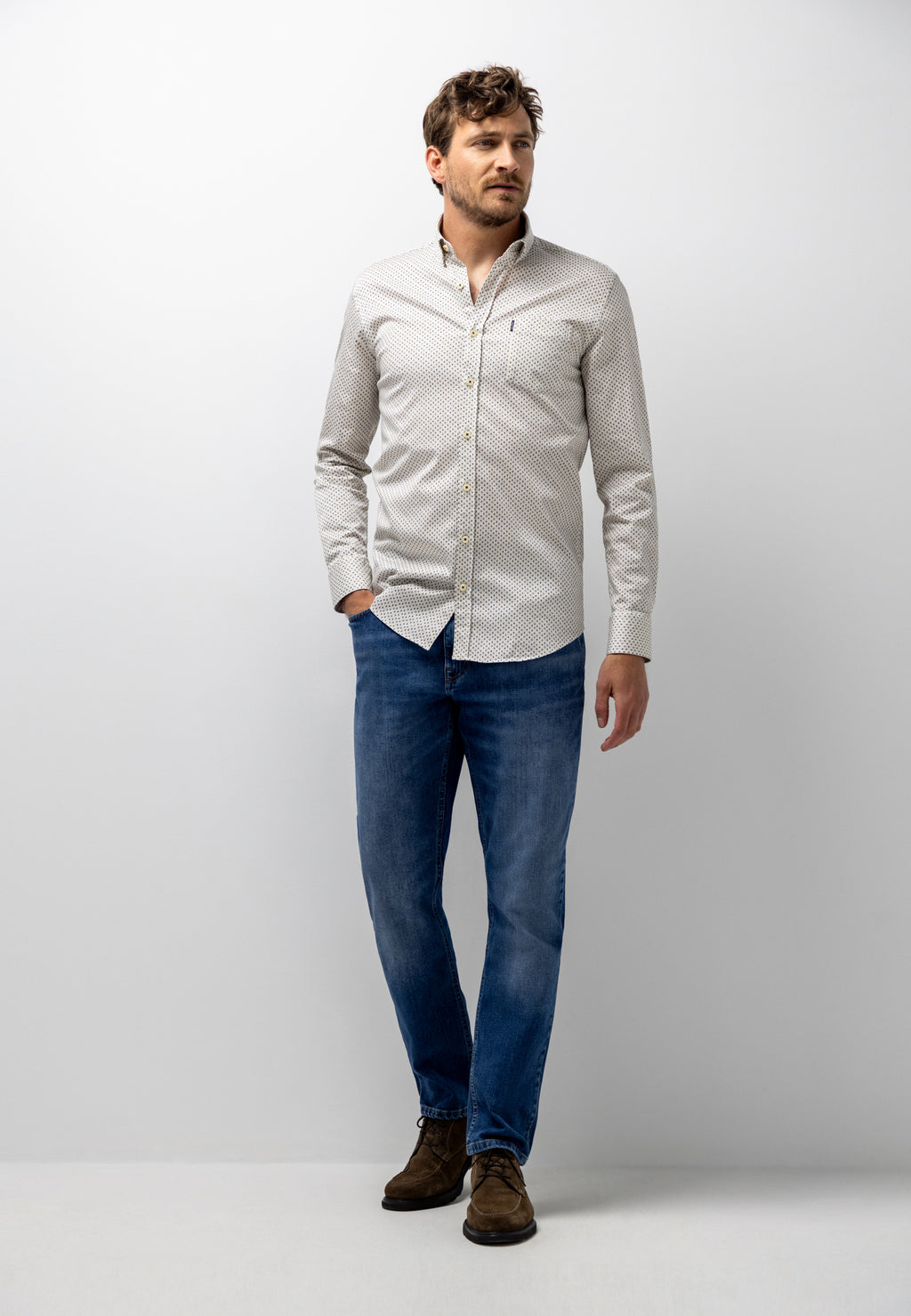 Shirt with graphic all-over print
