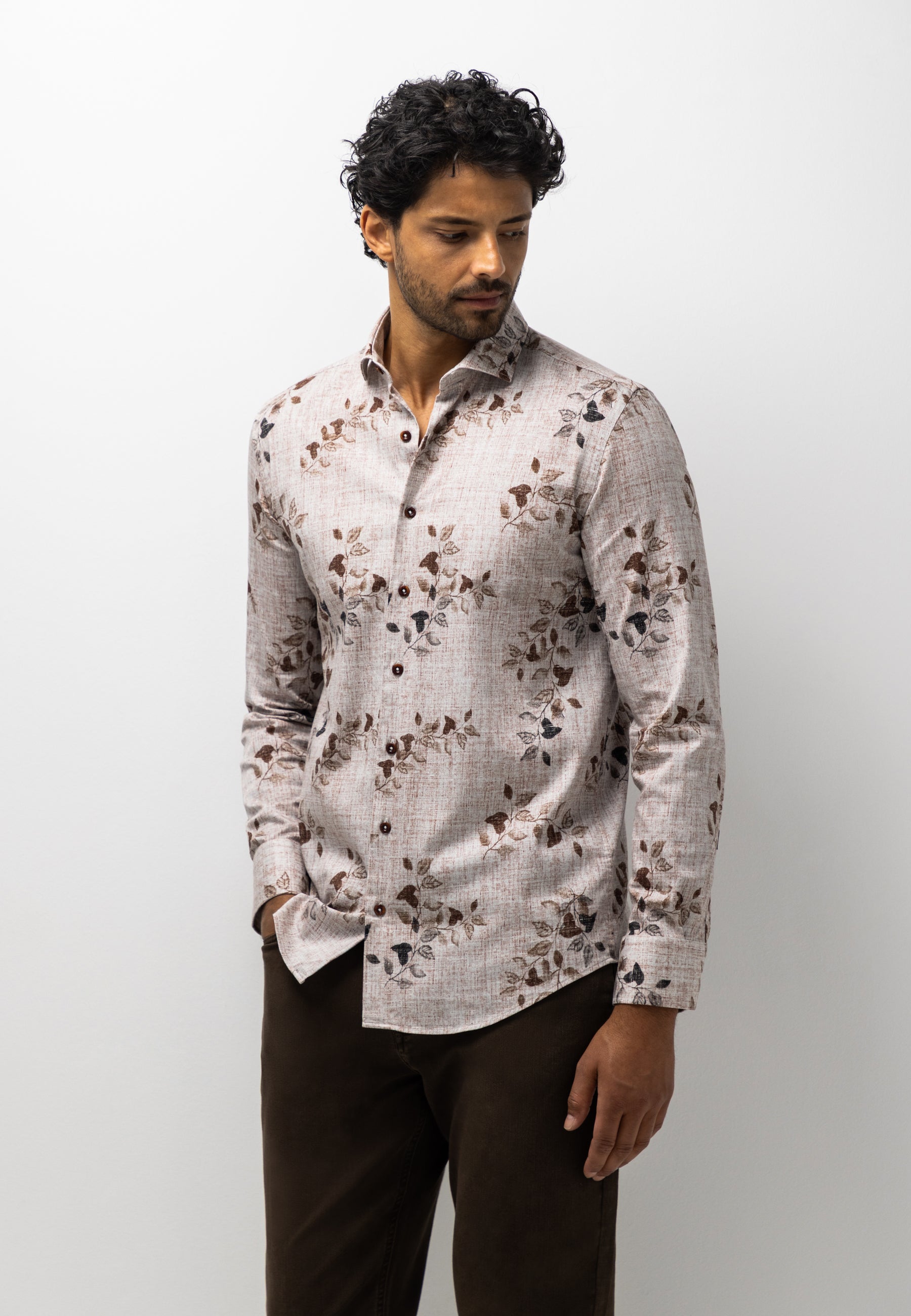 Shirt with organic cotton