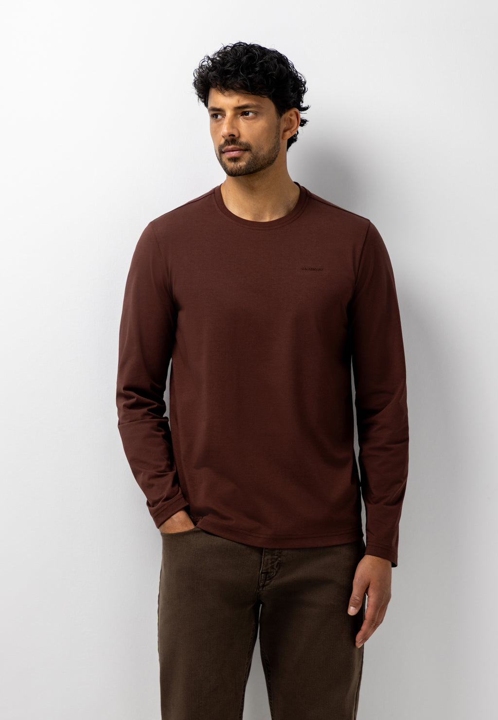 Long-sleeved T-shirt