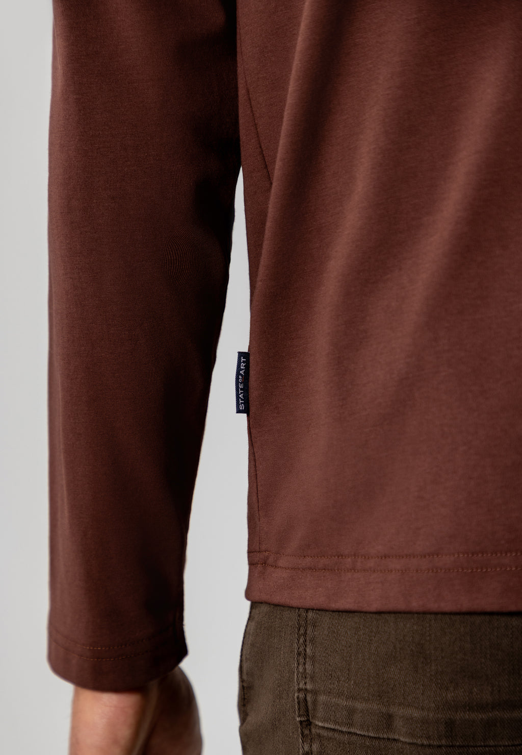 Long-sleeved T-shirt