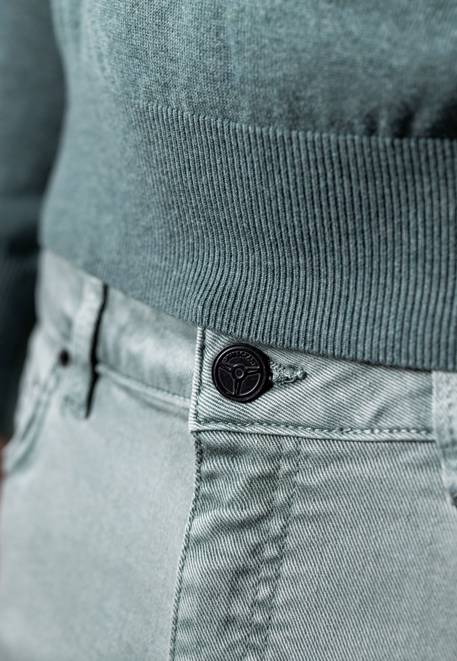 RACER 5-pocket van gekleurd stretchdenim