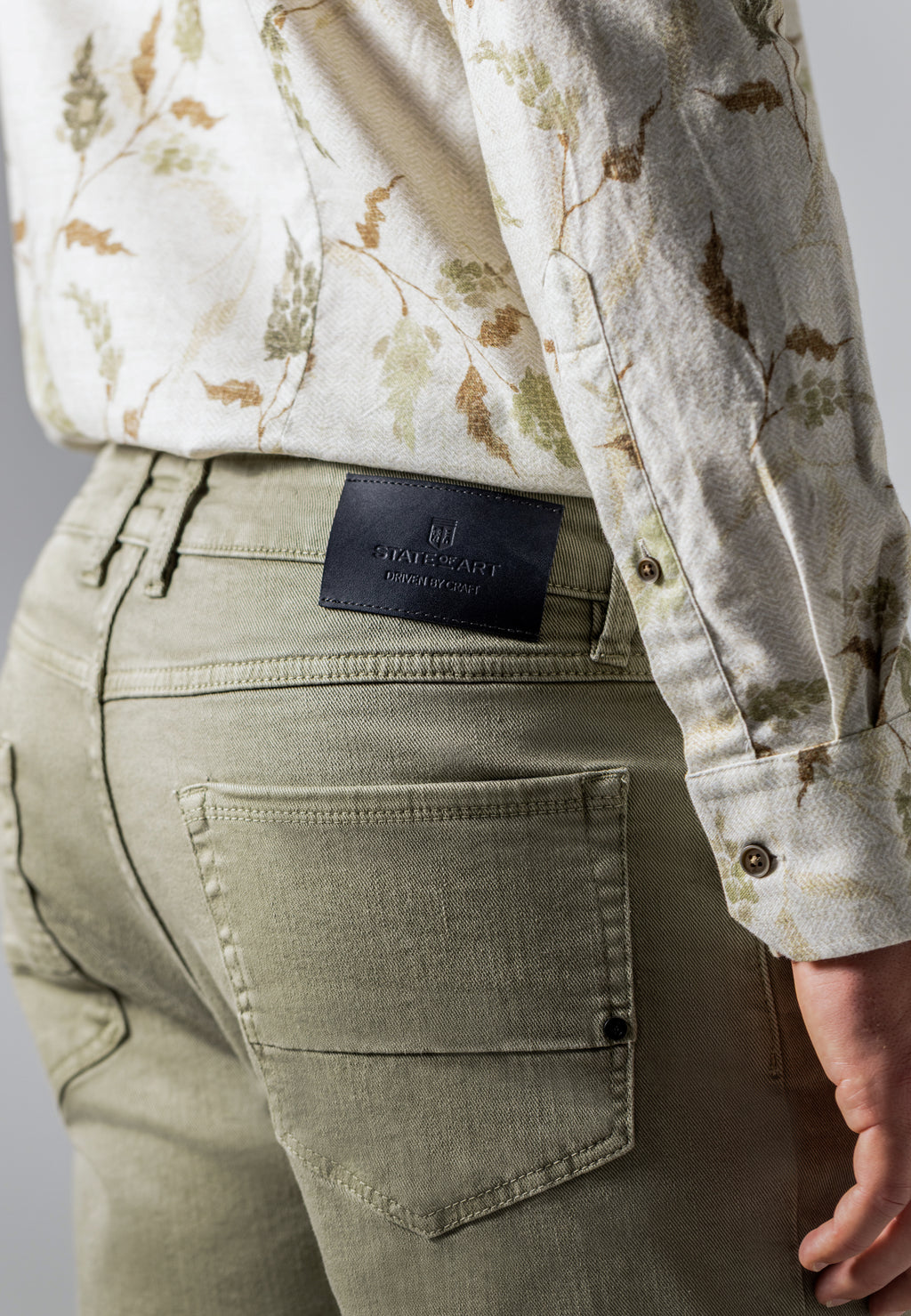 RACER 5-pocket van gekleurd stretchdenim