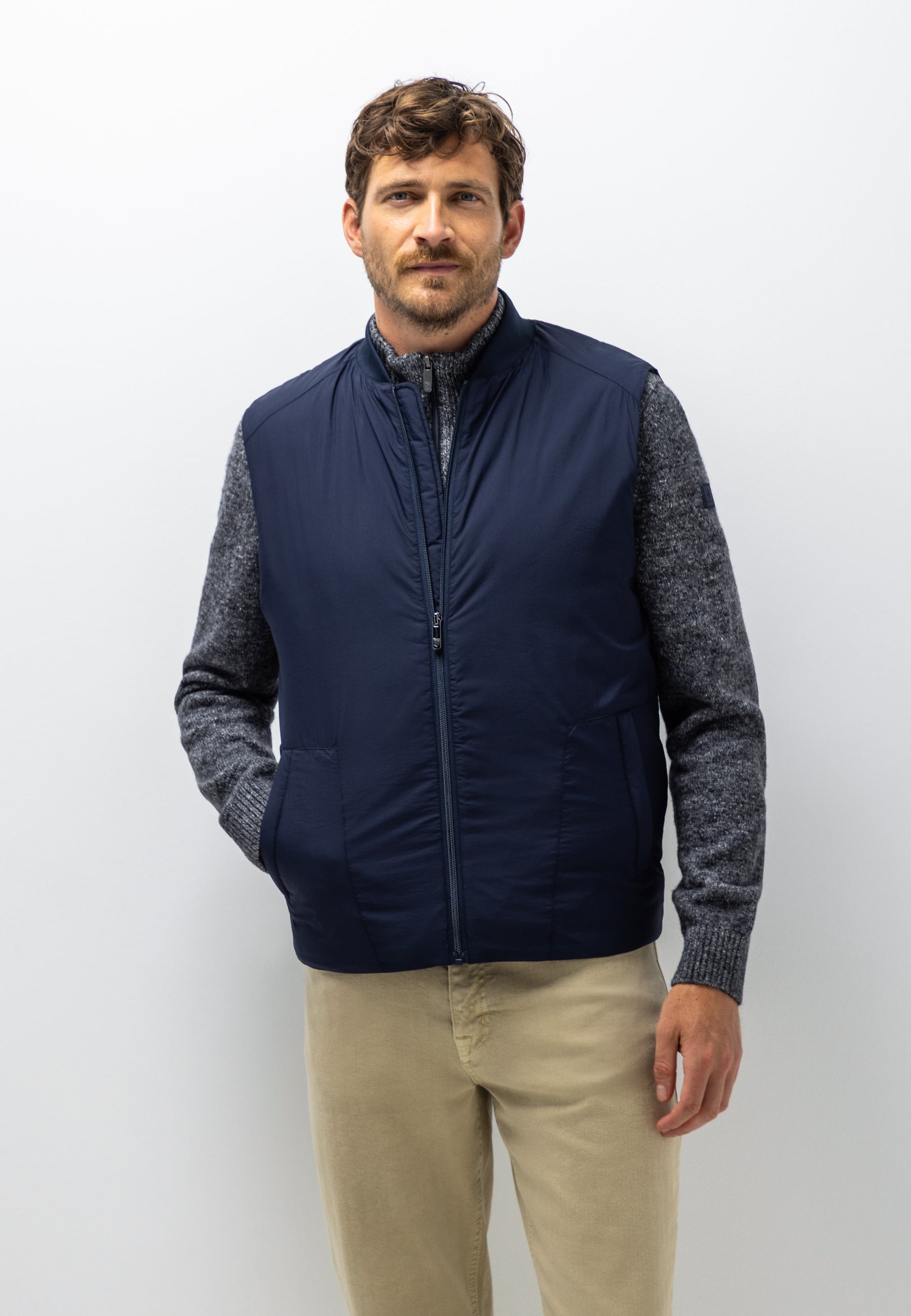 Bodywarmer with bomber collar