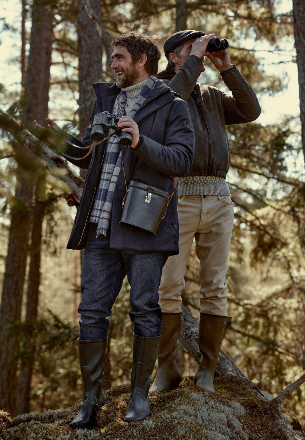 Parka with detachable hood