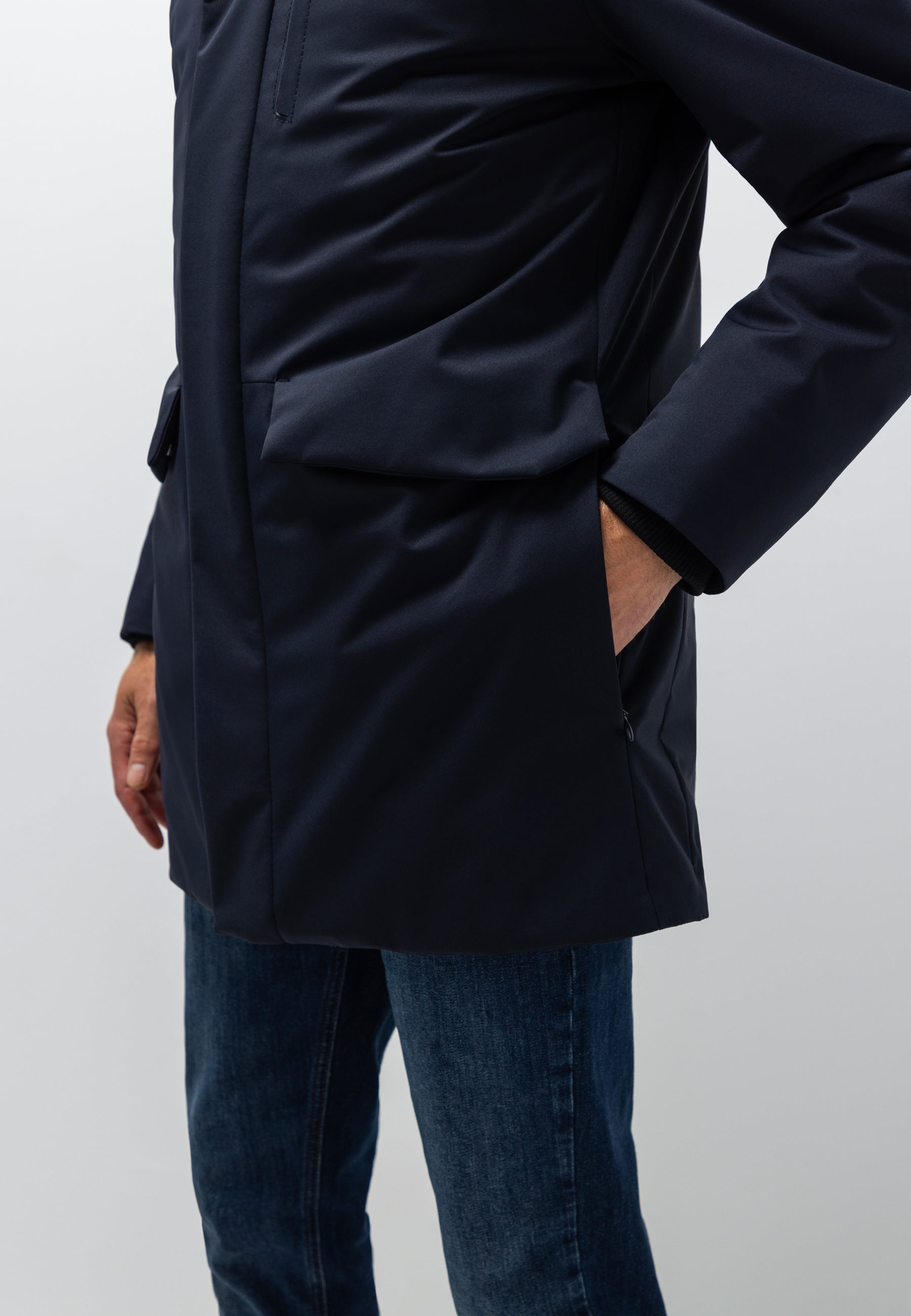 Parka with detachable hood