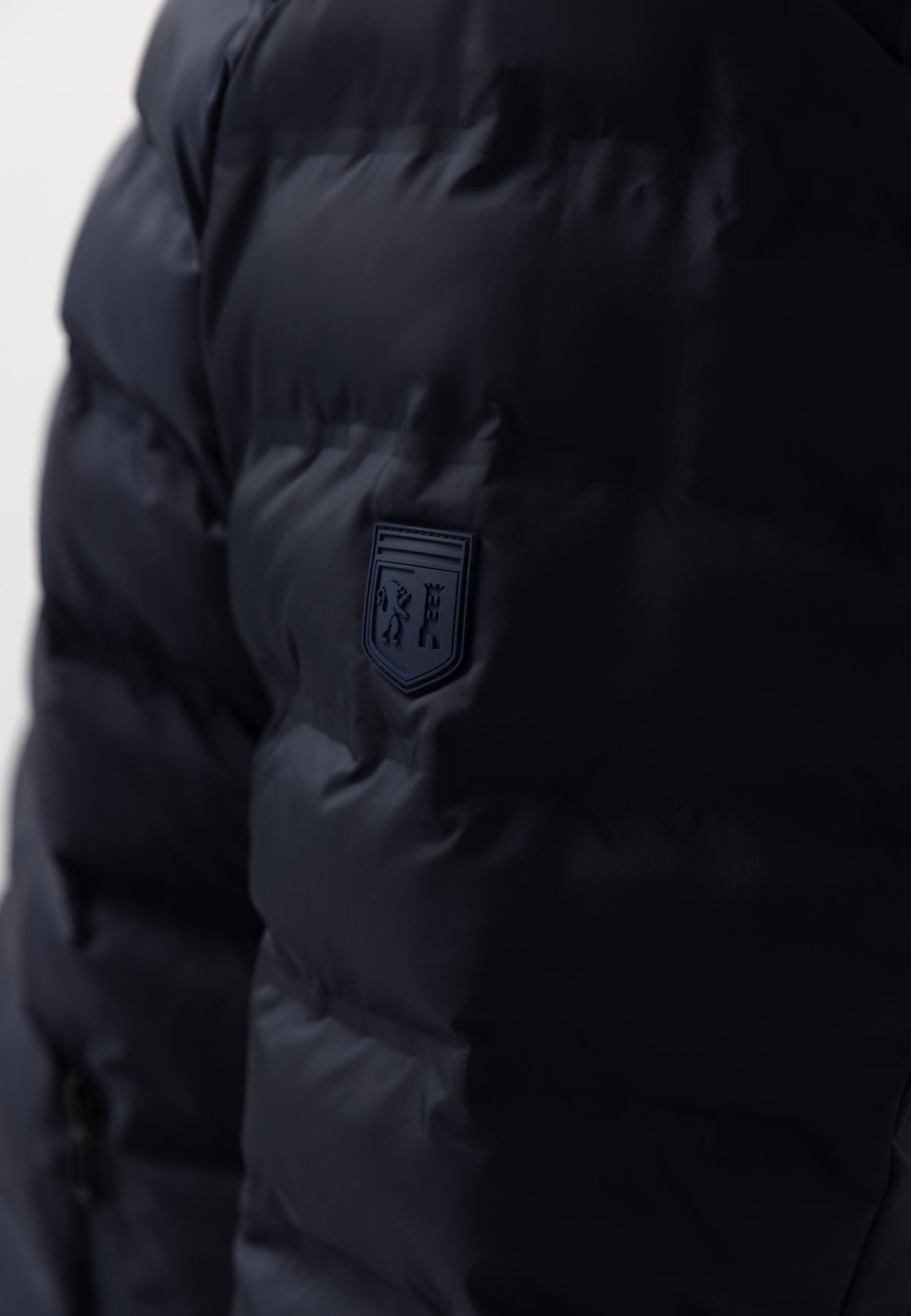 Wendbare Jacke mit Kapuze